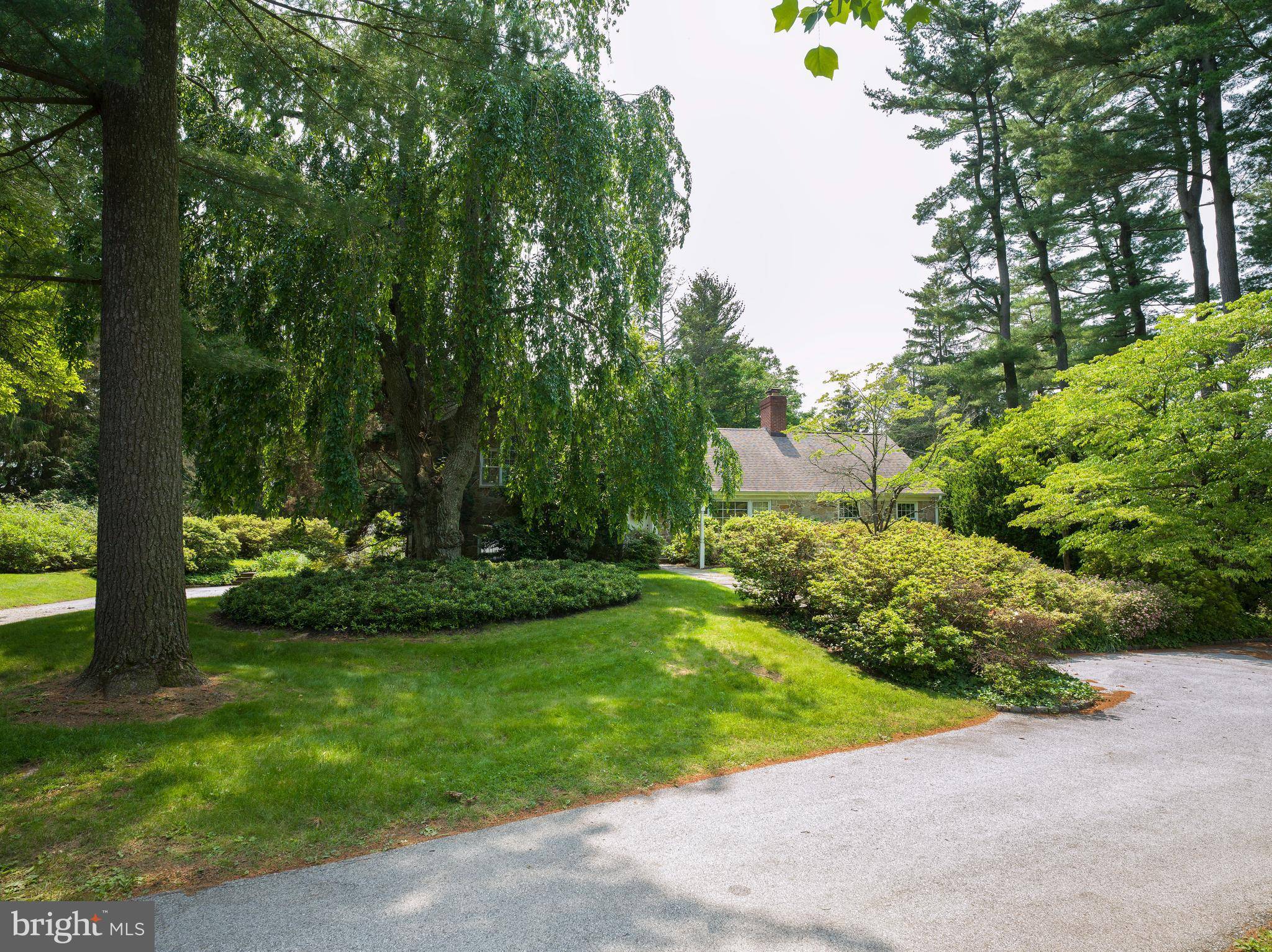 Villanova, PA 19085,825 PARKES RUN LN