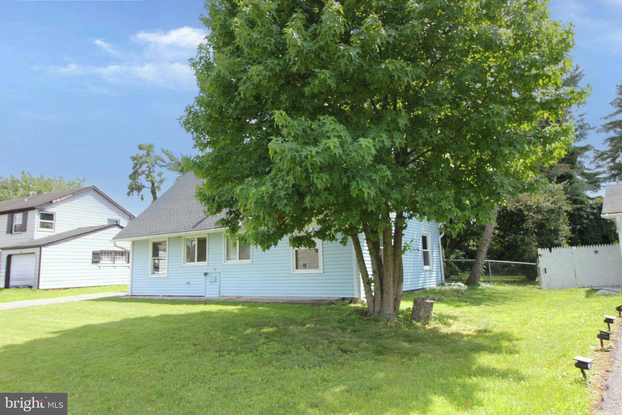 Willingboro, NJ 08046,28 BAYBERRY LN