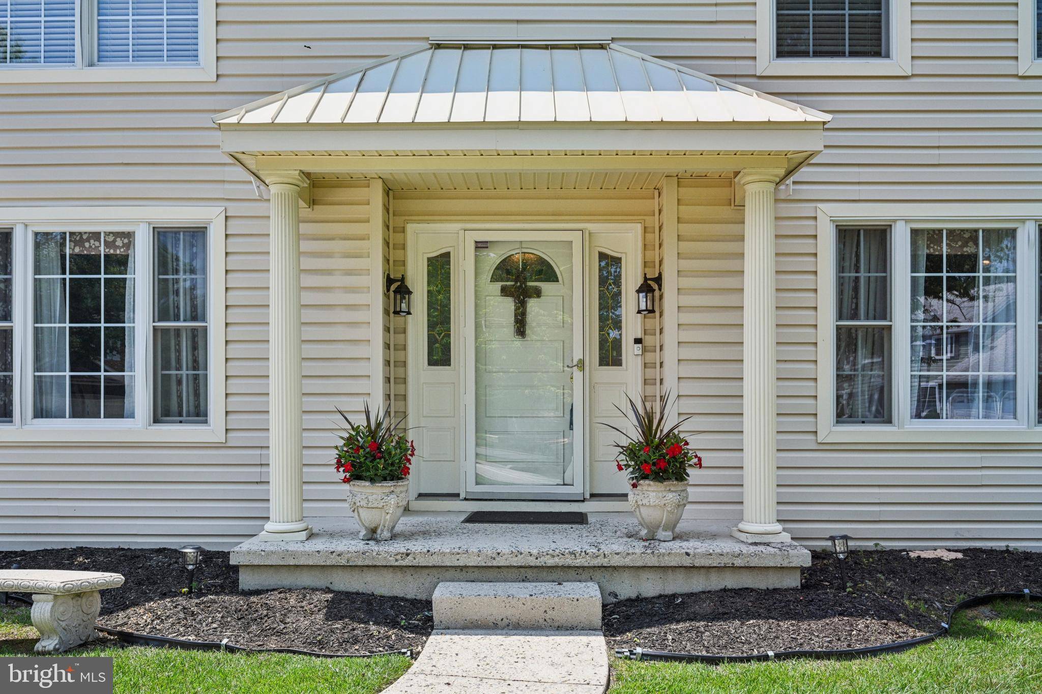 Cherry Hill, NJ 08003,2 WESTBURY DR