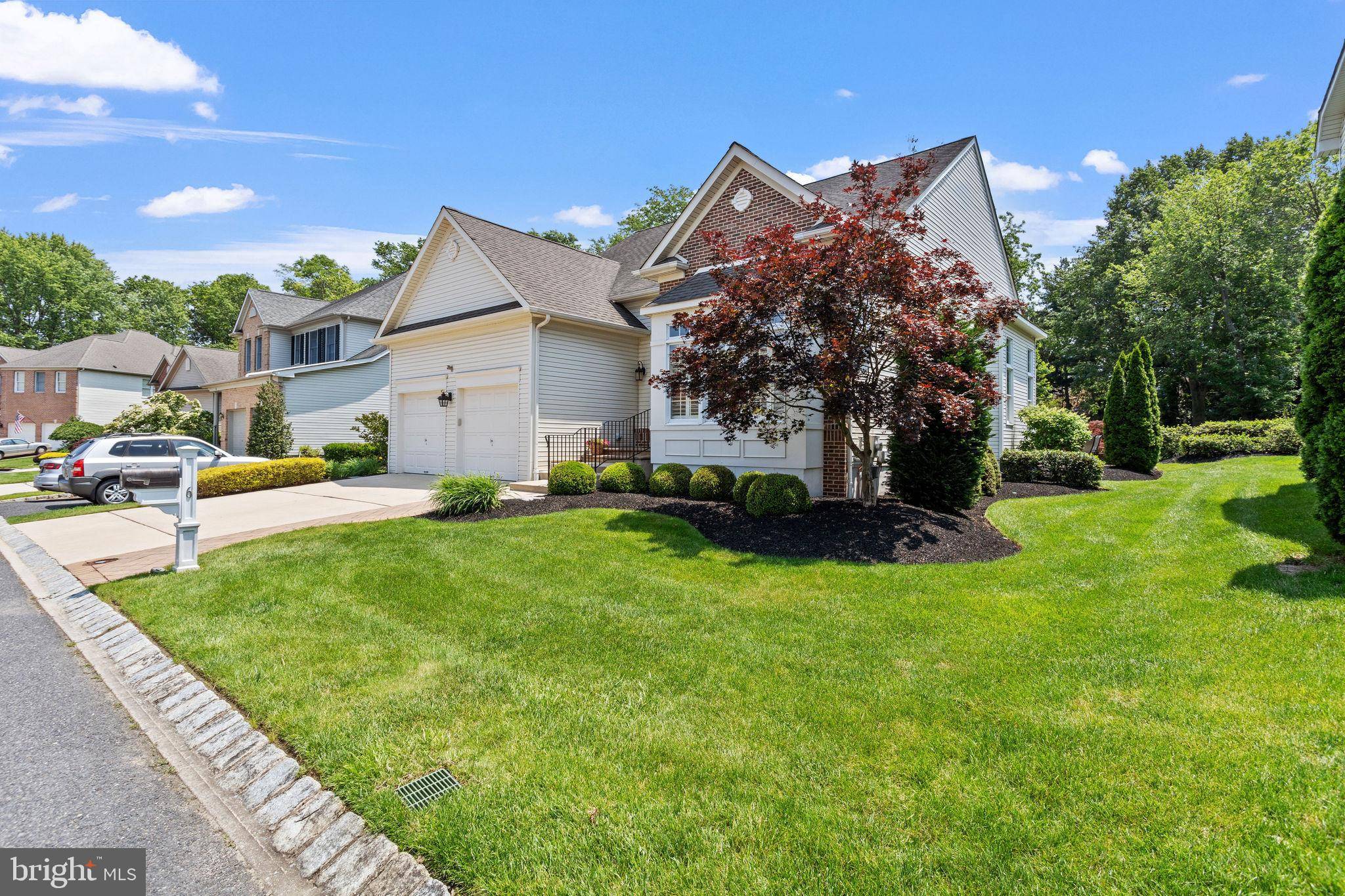 Cinnaminson, NJ 08077,6 EASTON LN