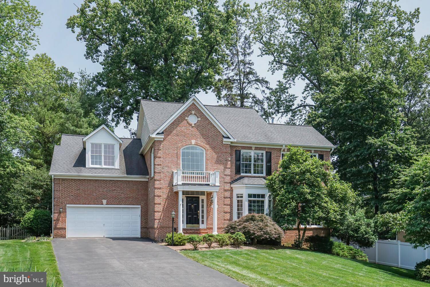 Dunn Loring, VA 22027,2405 N PARK CT