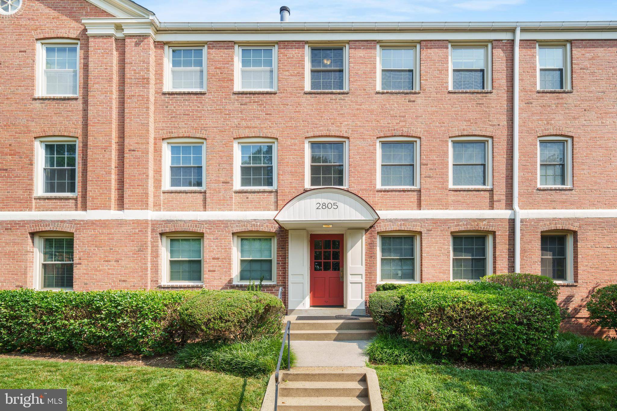 Arlington, VA 22201,2805 ARLINGTON BLVD #201