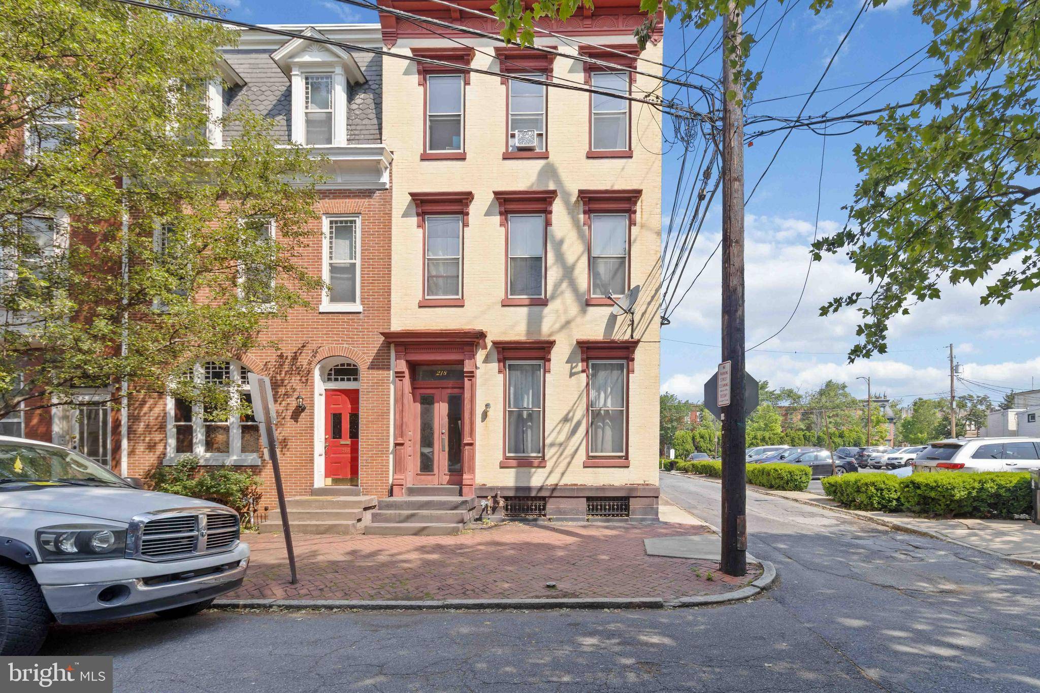 Harrisburg, PA 17101,218 BRIGGS ST
