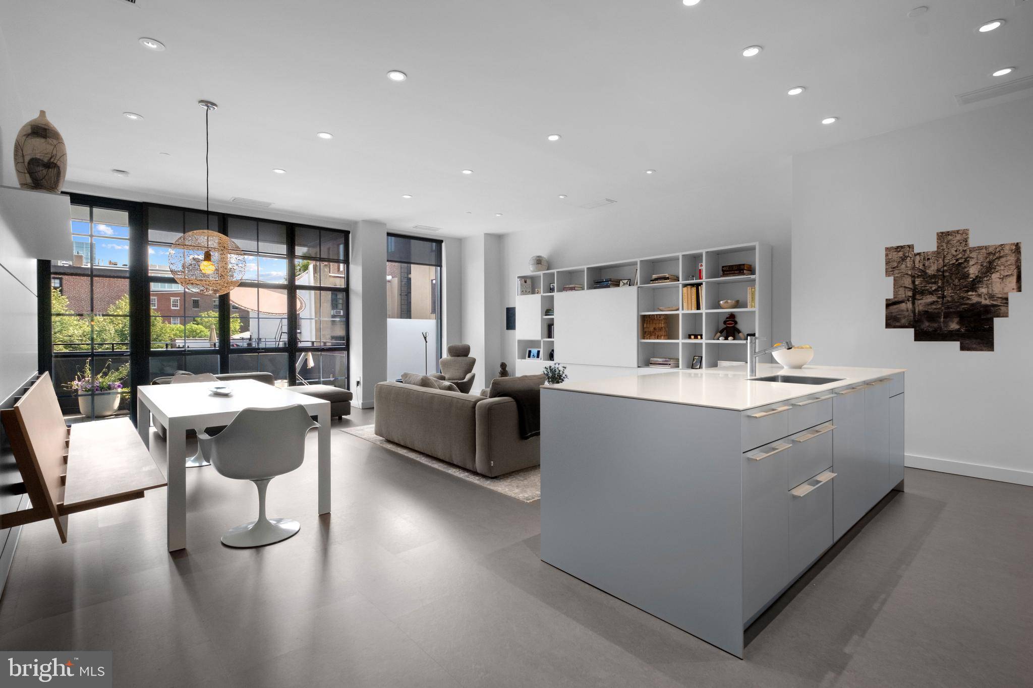 Philadelphia, PA 19106,108 ARCH ST #304