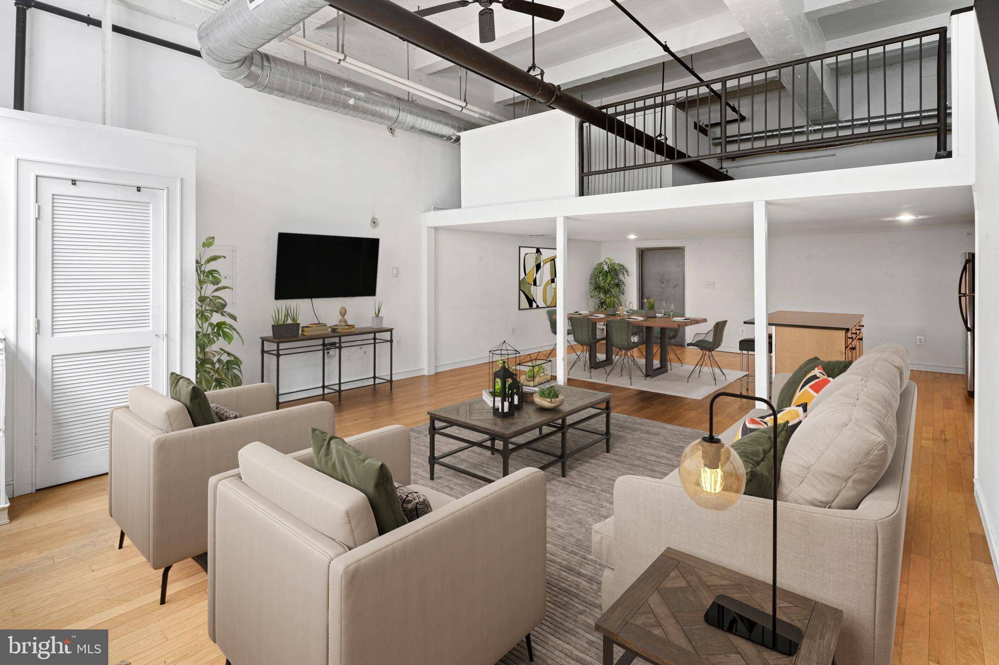 Philadelphia, PA 19123,810 N HANCOCK ST #2