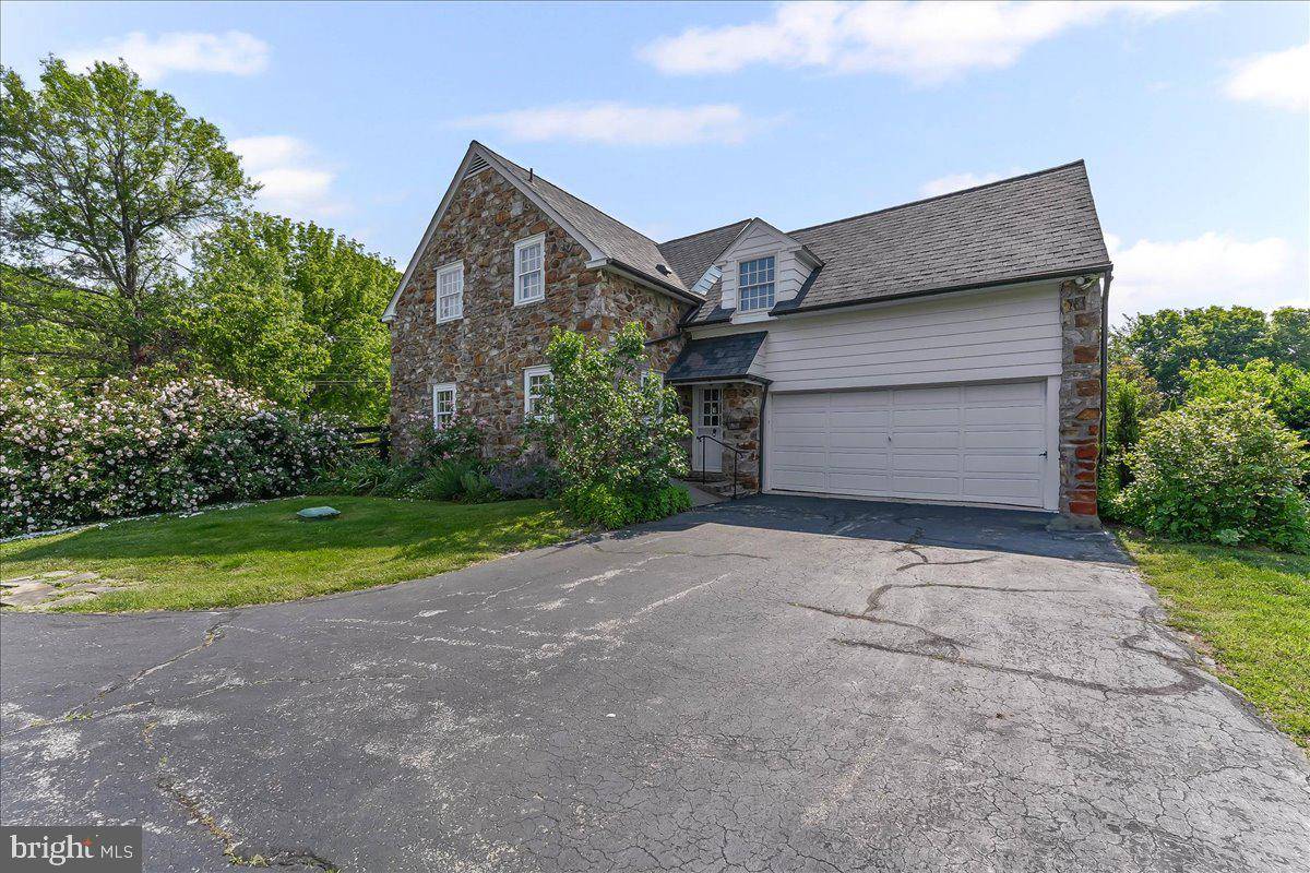 Coatesville, PA 19320,2700 STRASBURG RD