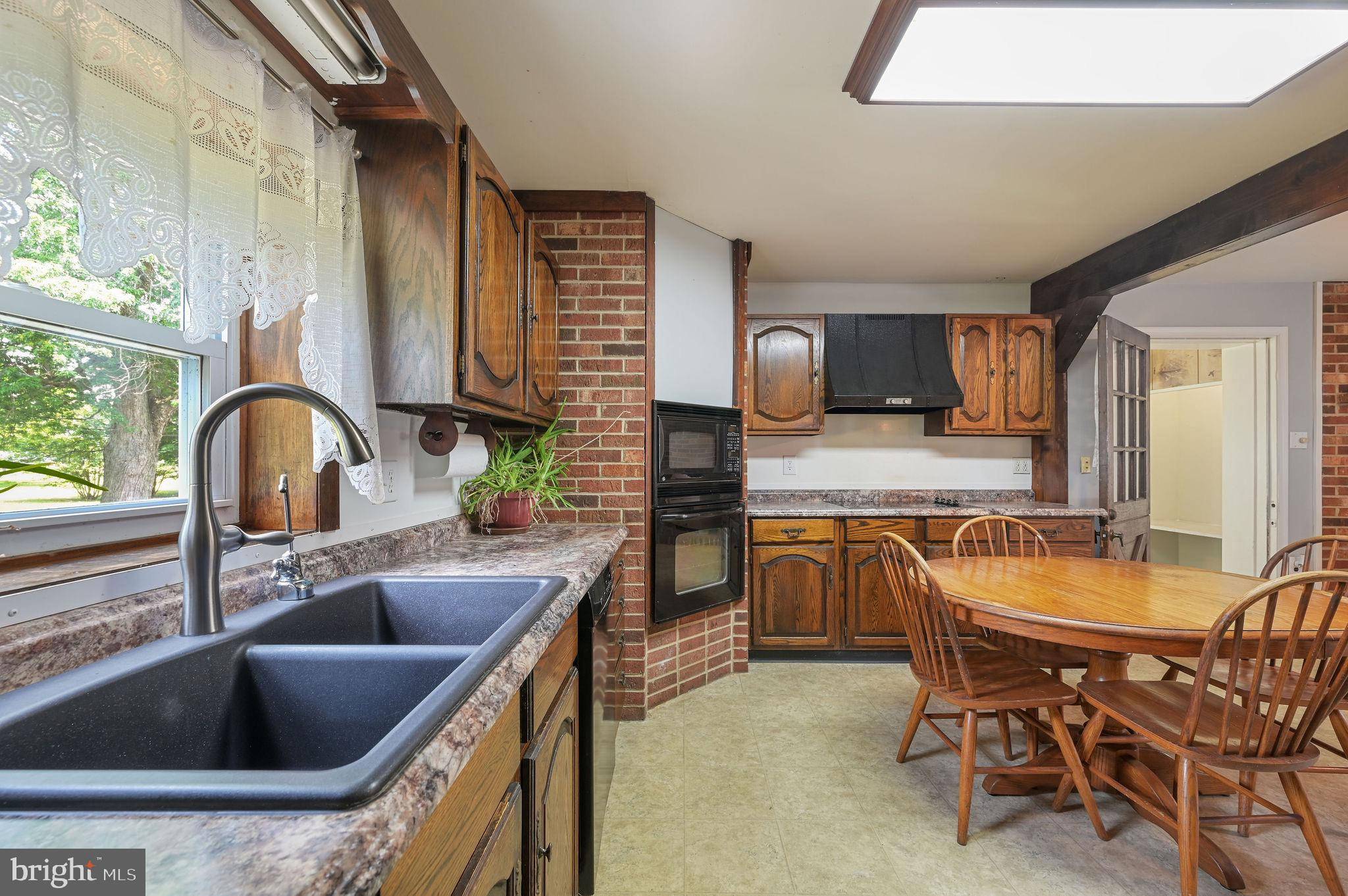 Harrington, DE 19952,2814 KILLENS POND RD