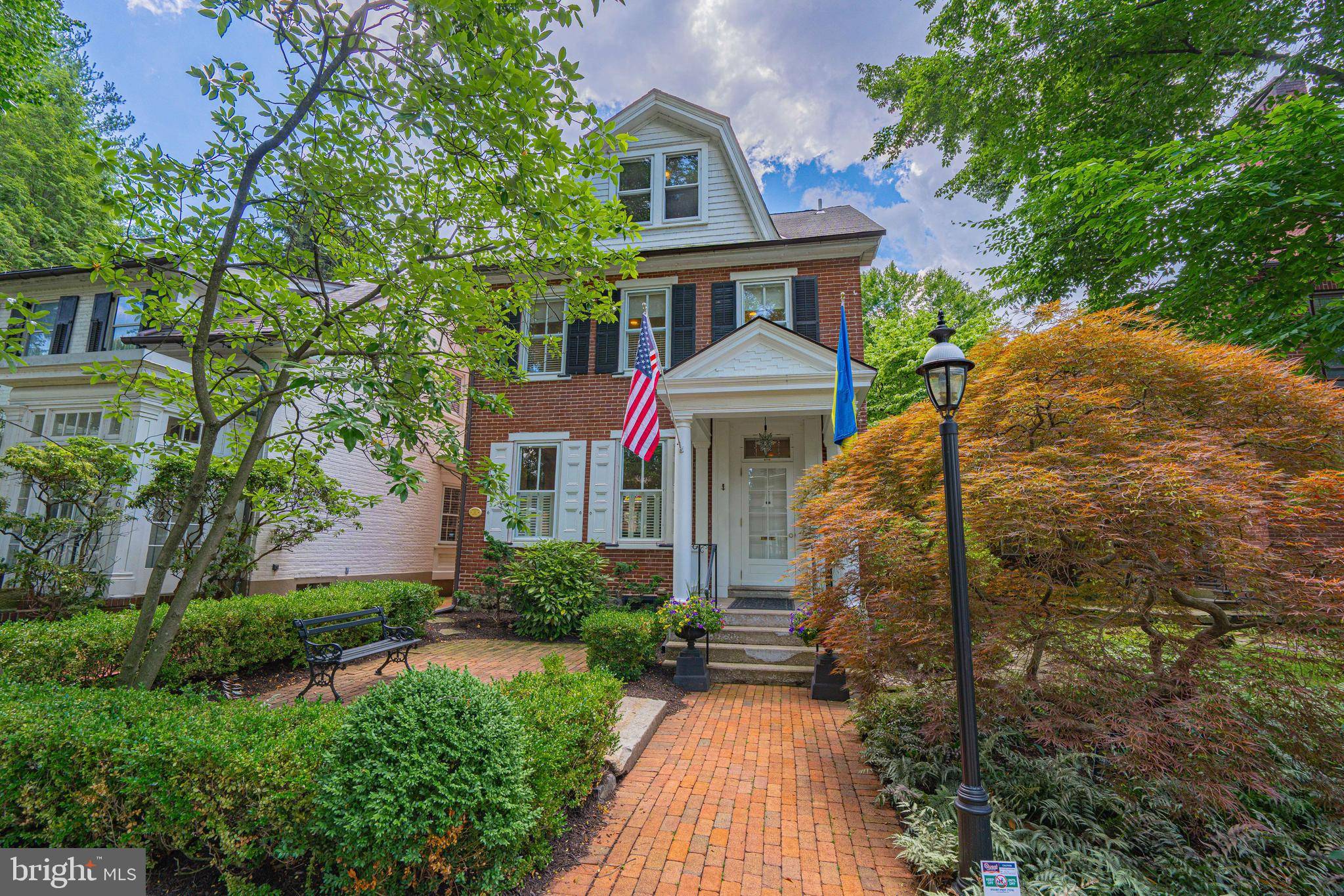 Bethlehem, PA 18018,132 E MARKET ST