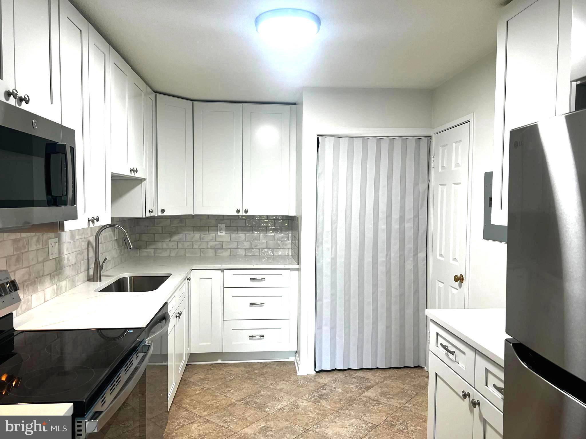 Mclean, VA 22102,8350 GREENSBORO DR #218