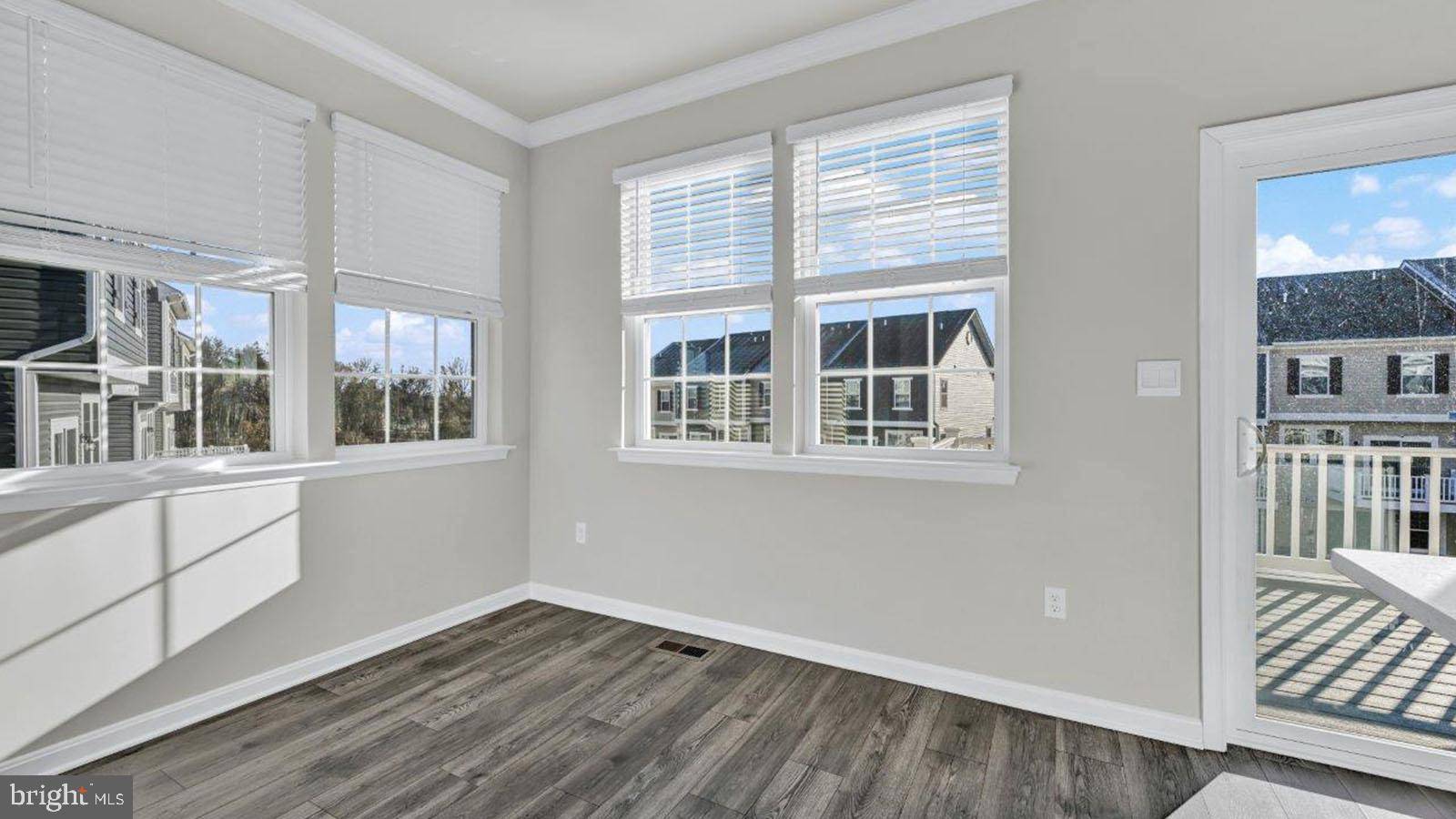Rosedale, MD 21237,5048 SILVER OAK DR