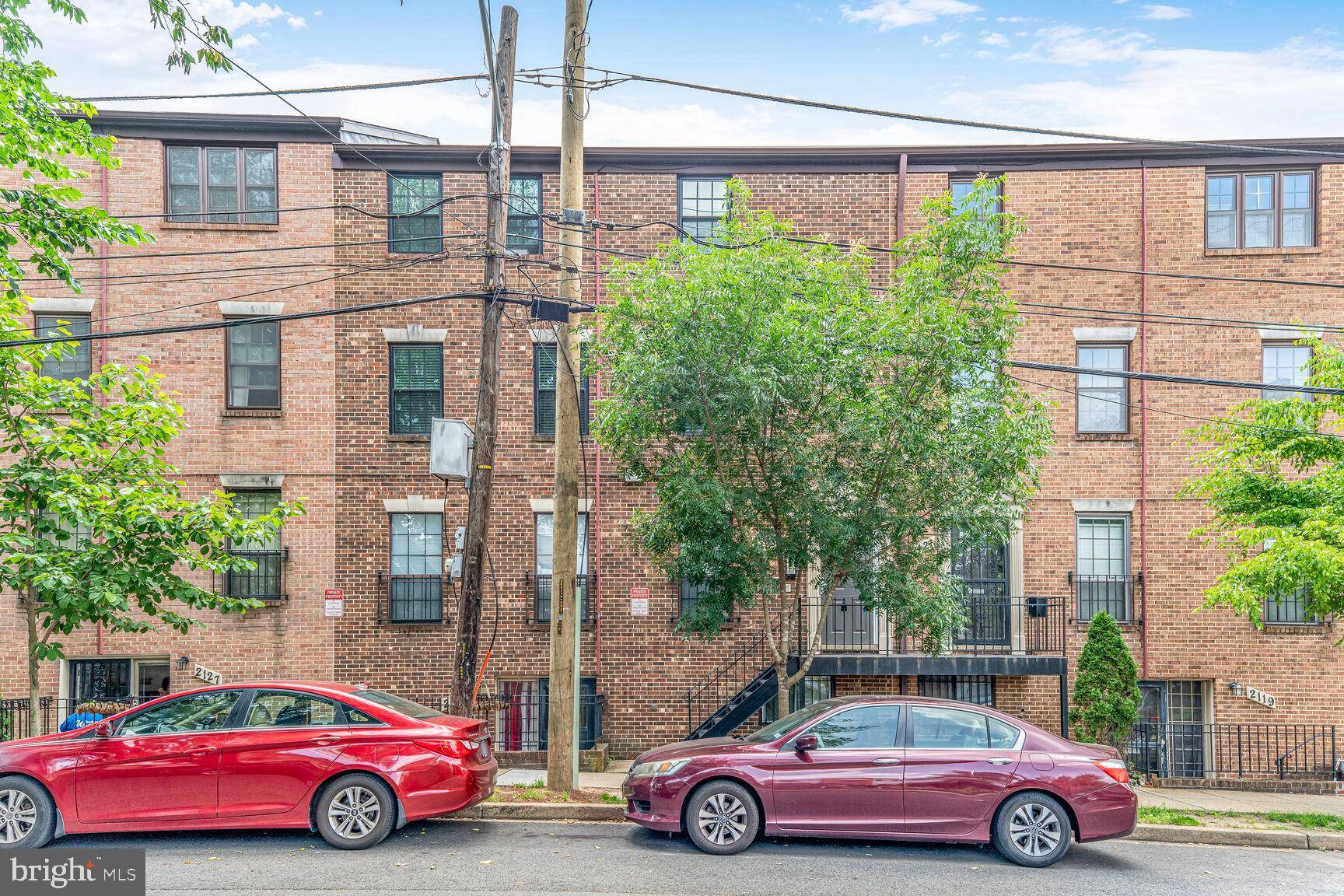 Washington, DC 20020,2123 YOUNG ST SE #203