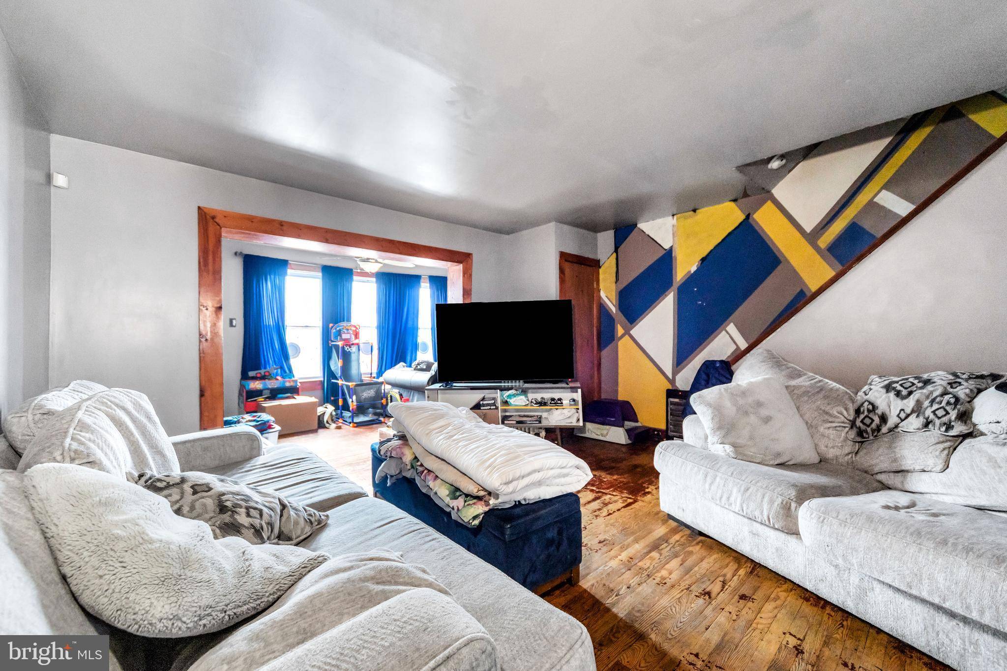 Philadelphia, PA 19142,6720 DOREL ST