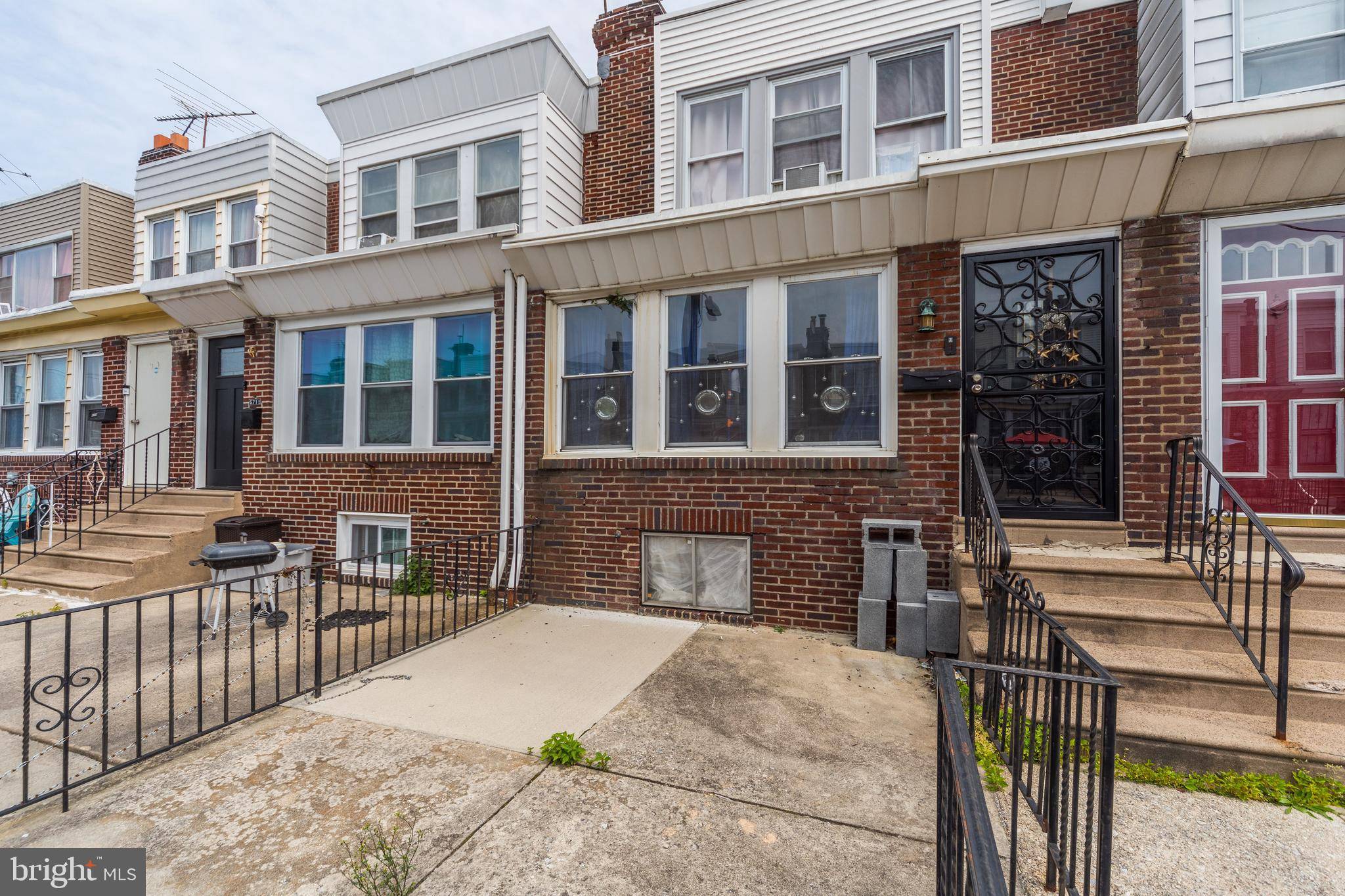 Philadelphia, PA 19142,6720 DOREL ST