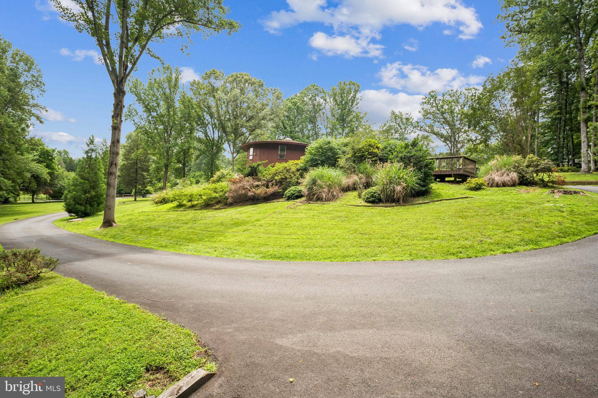 Great Falls, VA 22066,9894 SUNNYBROOK DR