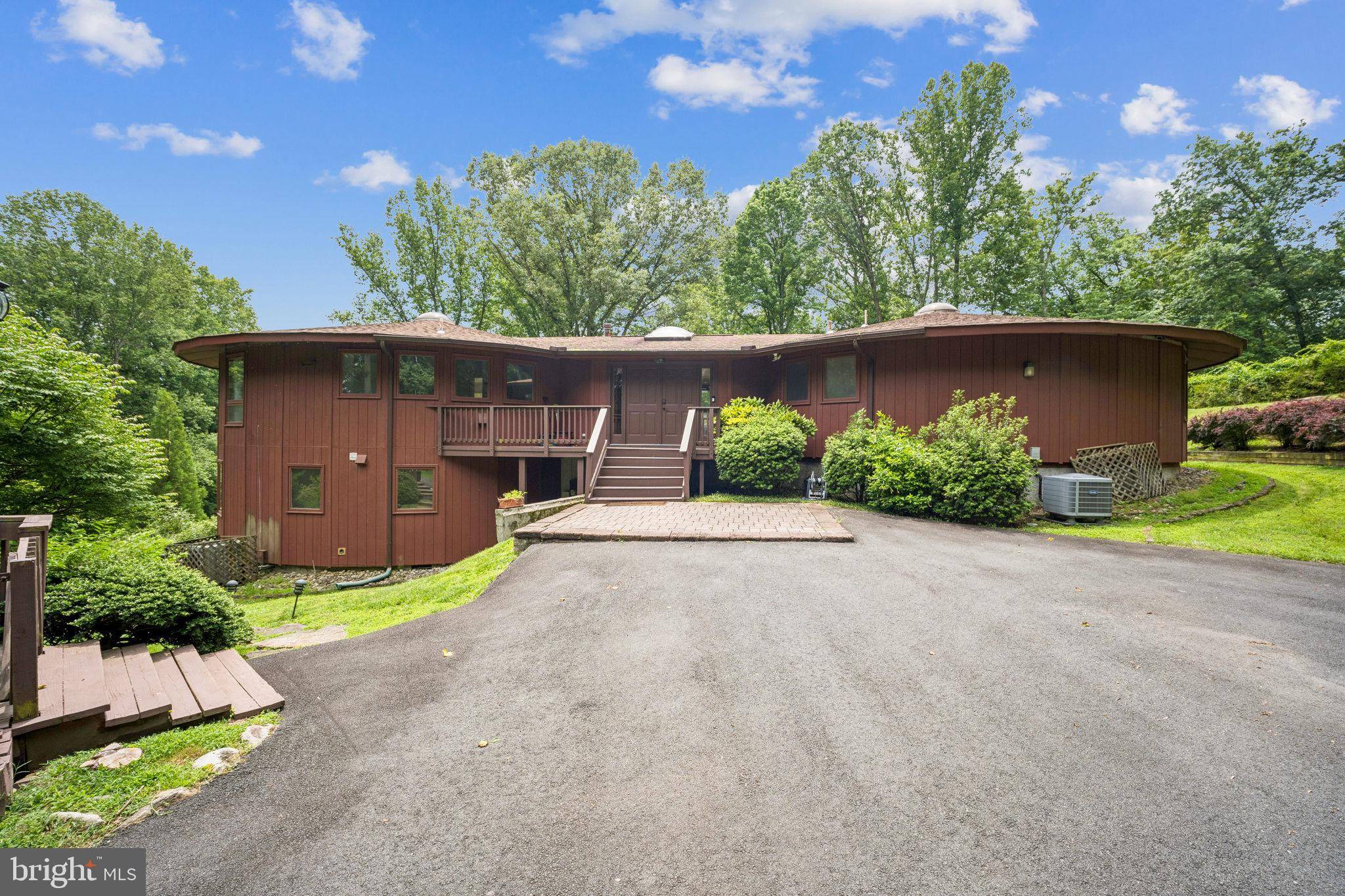 Great Falls, VA 22066,9894 SUNNYBROOK DR