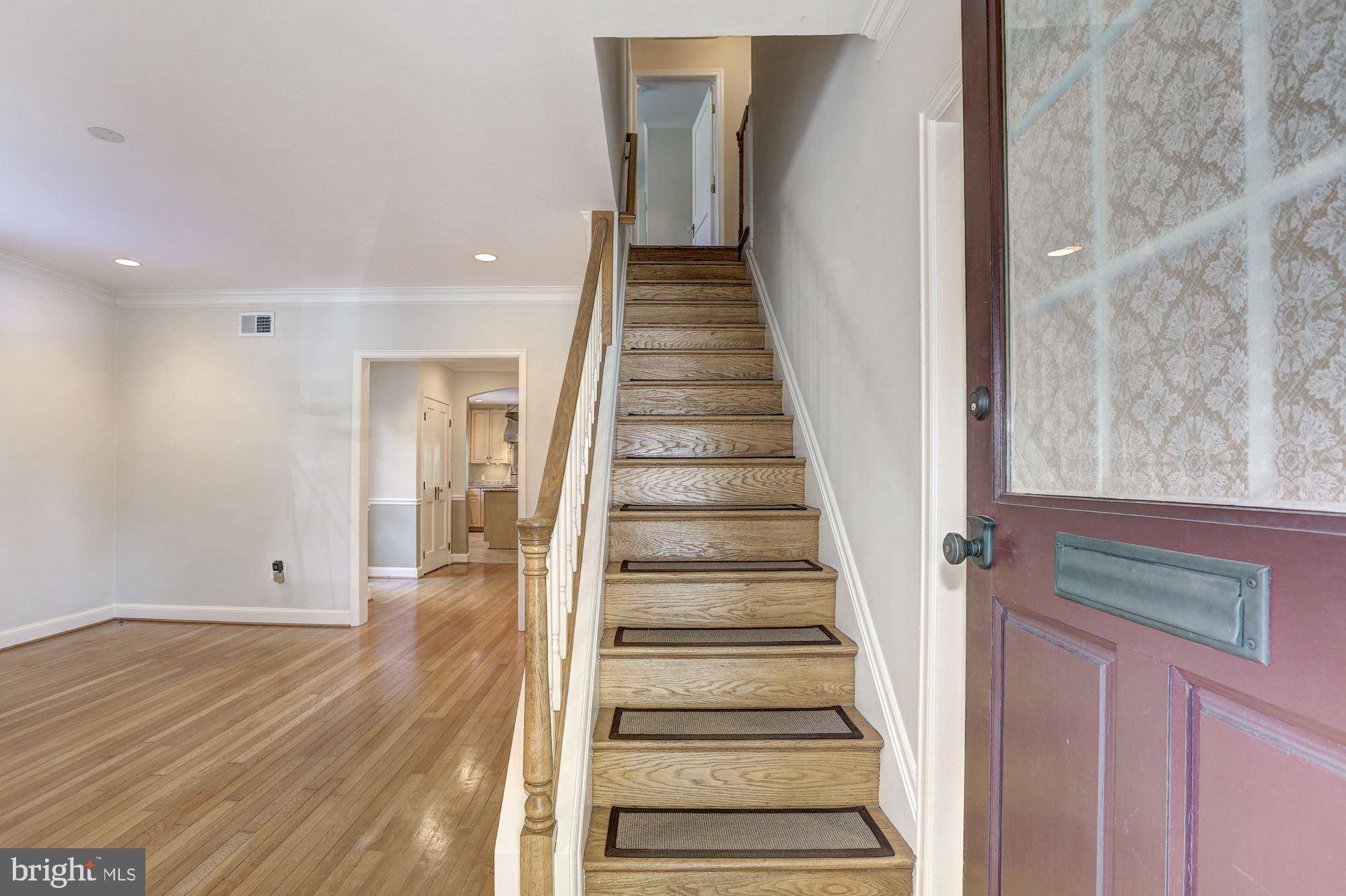 Bethesda, MD 20814,5119 MANNING DR
