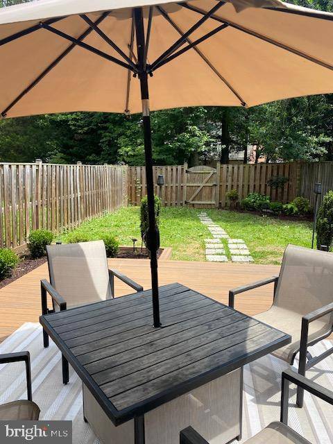 Vienna, VA 22180,1135 MOOREFIELD HILL CT SW