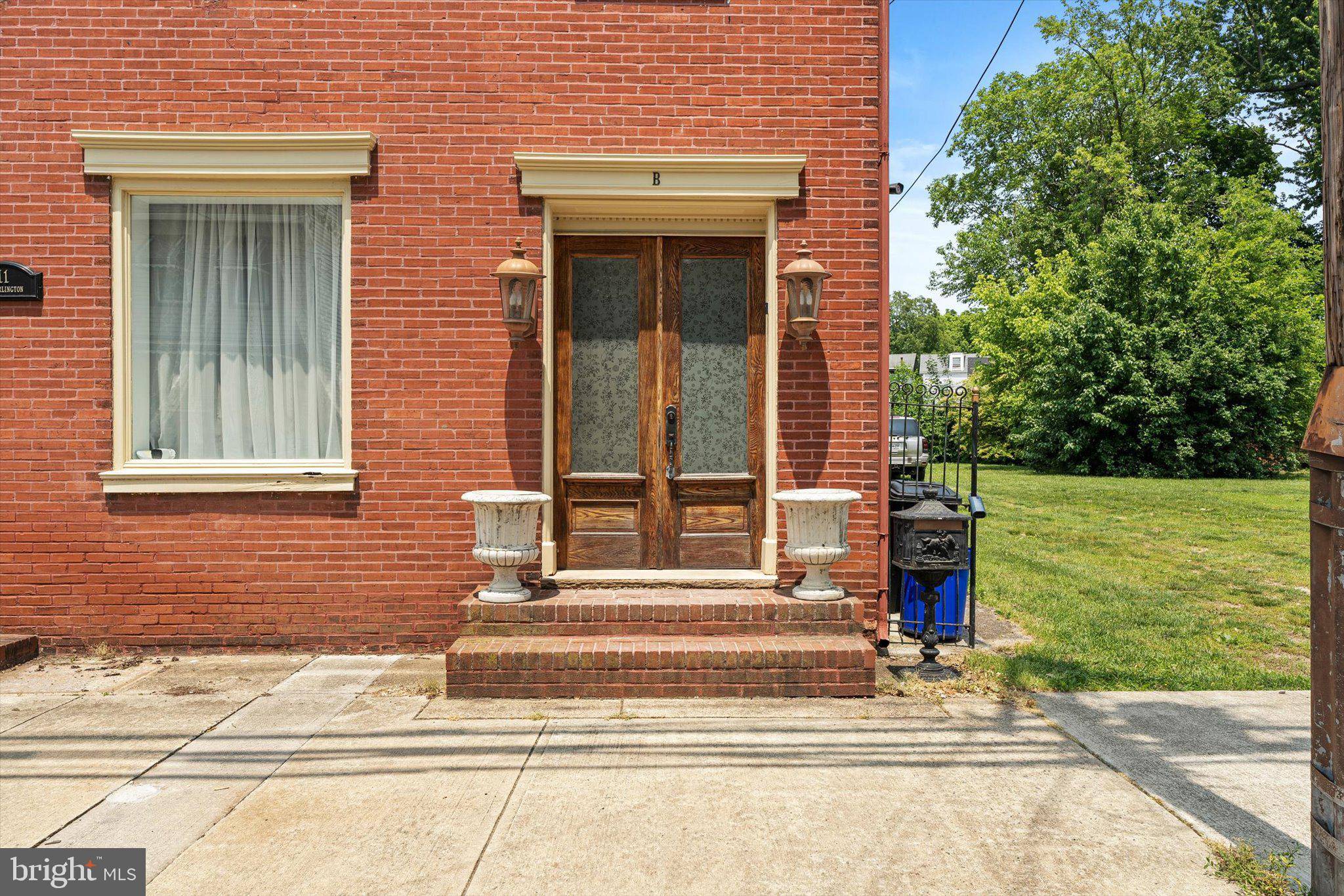 Bordentown, NJ 08505,11 E BURLINGTON ST #B