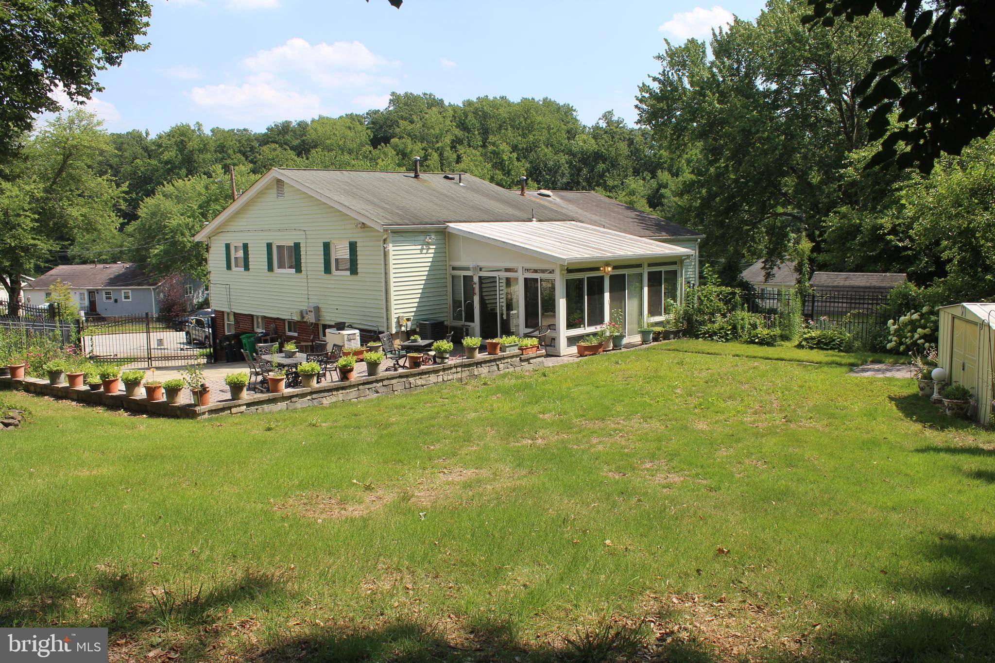 Temple Hills, MD 20748,2206 OLSON CT