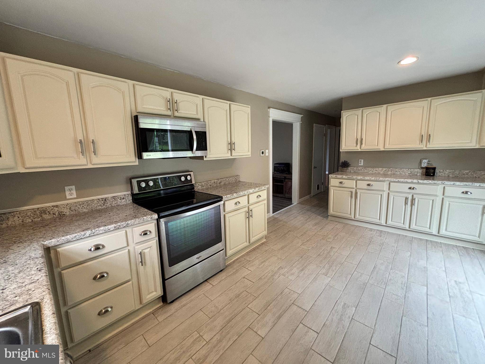 Gardners, PA 17324,3095 CARLISLE RD