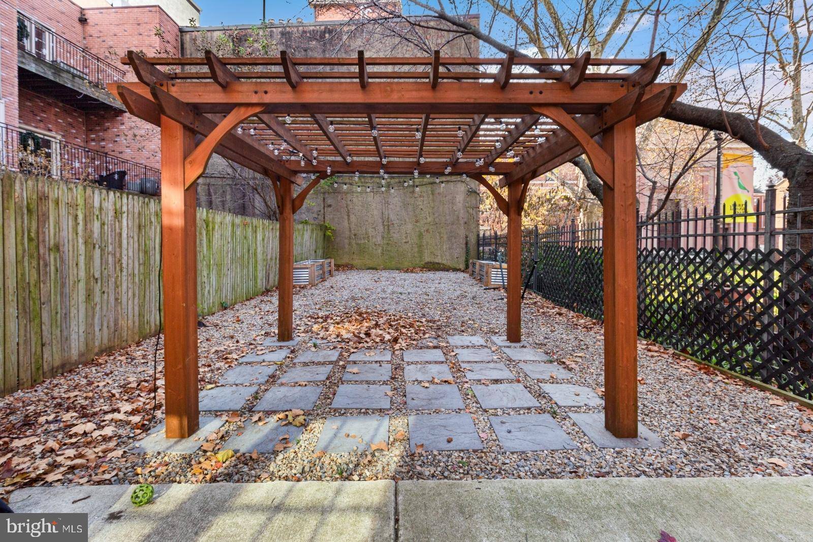 Philadelphia, PA 19147,212 CATHARINE ST #3