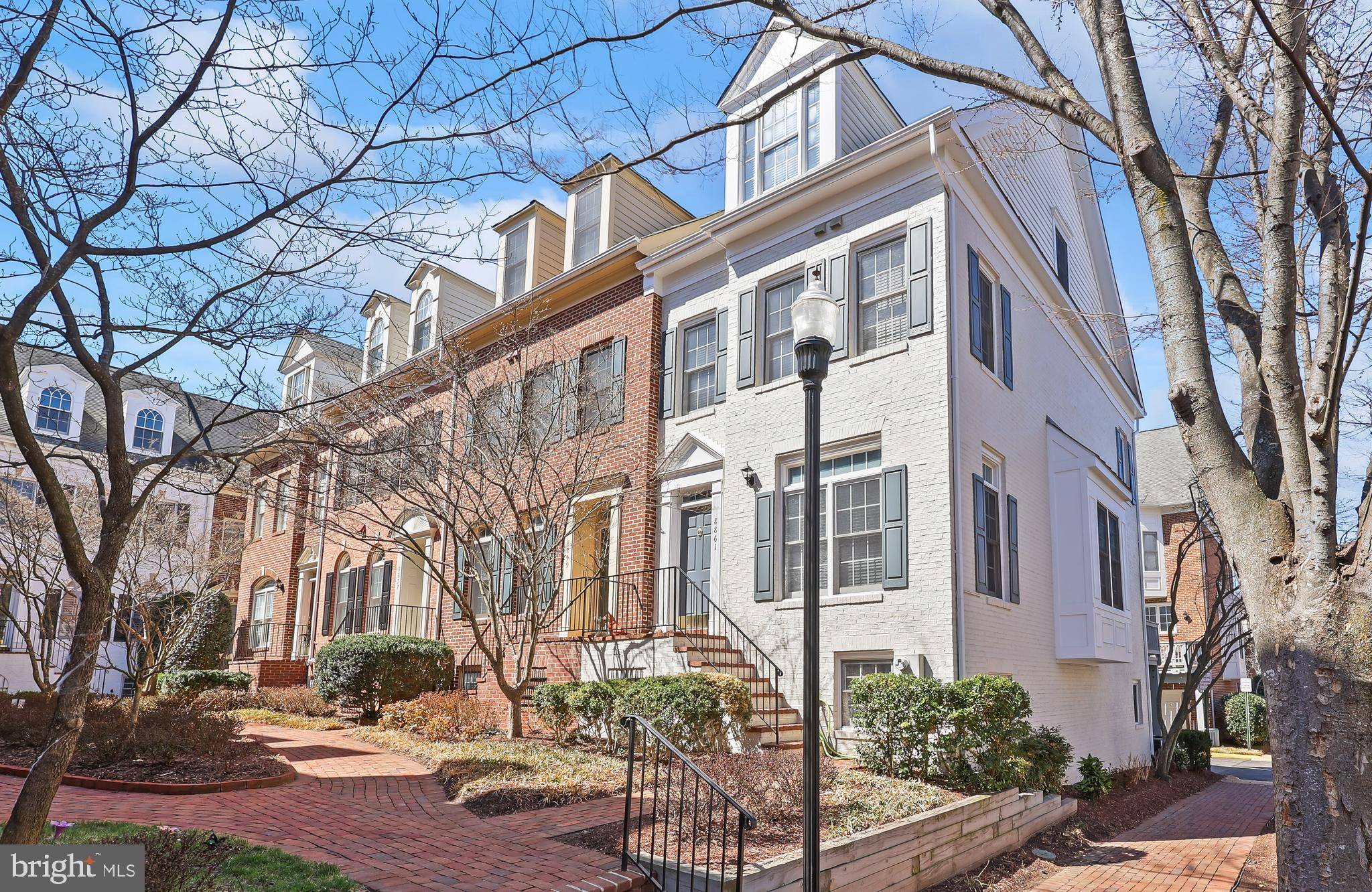 Vienna, VA 22182,8861 ASHGROVE HOUSE LN