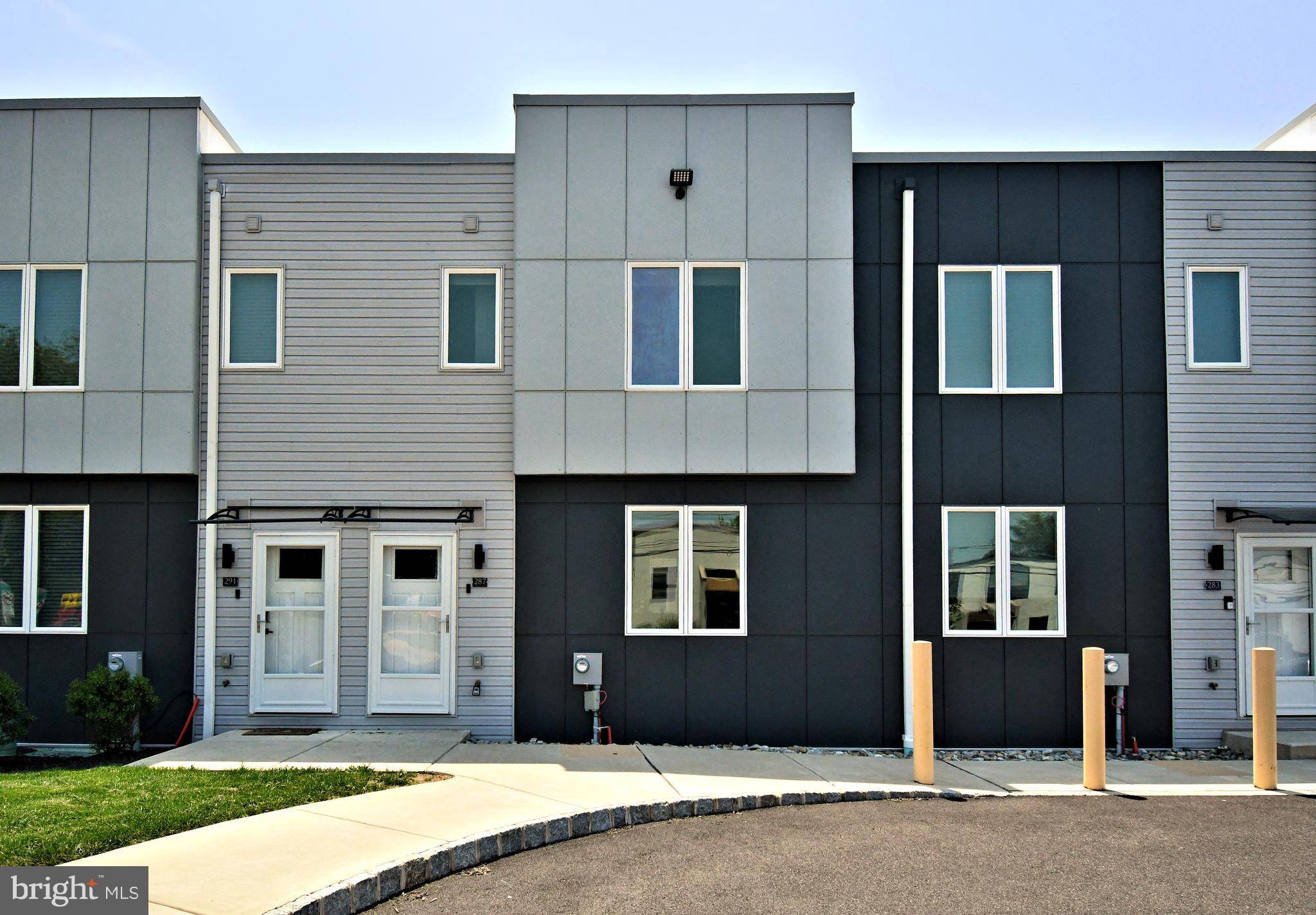 Hatboro, PA 19040,287 YARDS CT