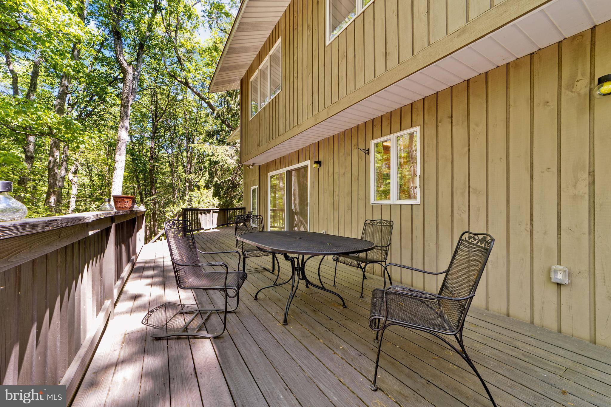 Monmouth Junction, NJ 08852,119 SAND HILLS RD