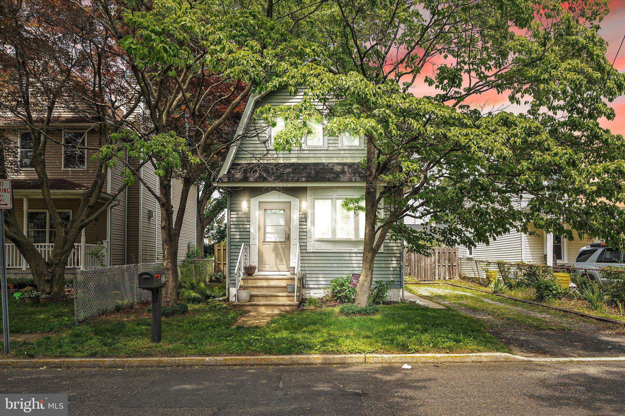 Hamilton, NJ 08610,32 VICTORIA AVE