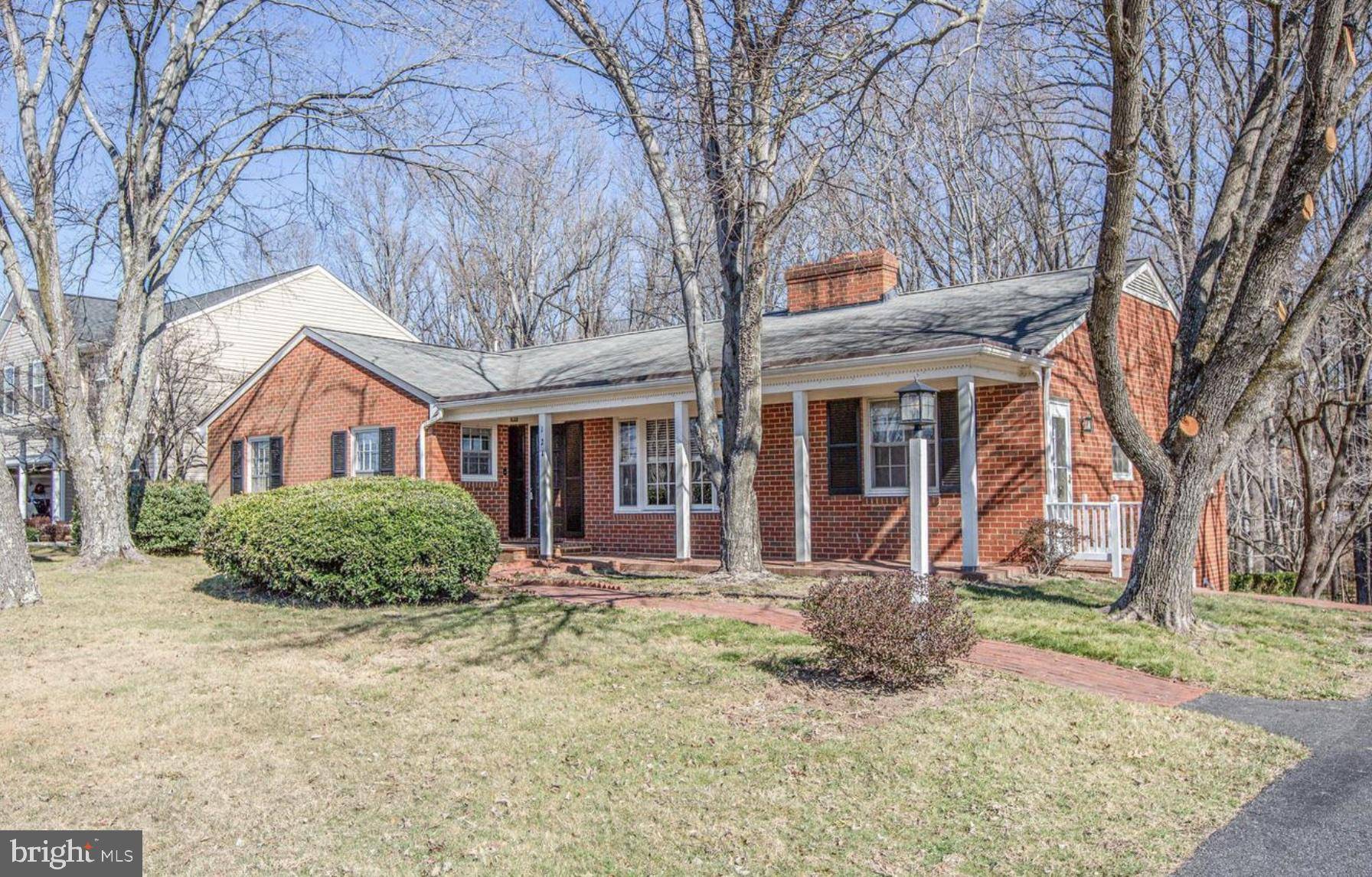 Fredericksburg, VA 22405,124 DEACON RD