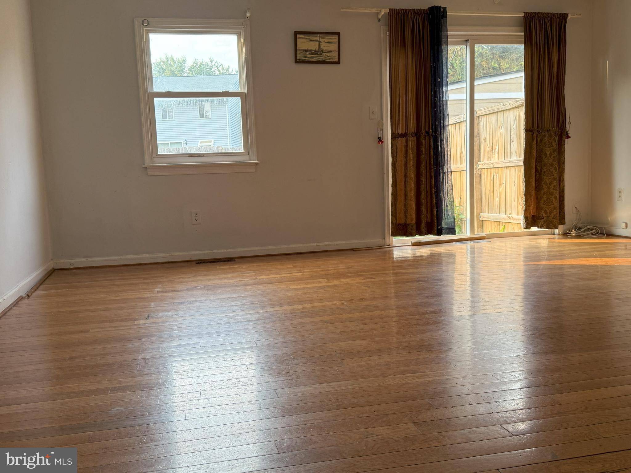 Gaithersburg, MD 20877,17606 LARCHMONT TER