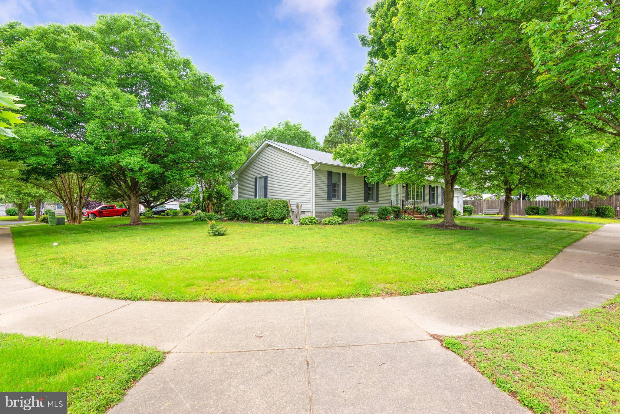 Easton, MD 21601,301 SPRING DR