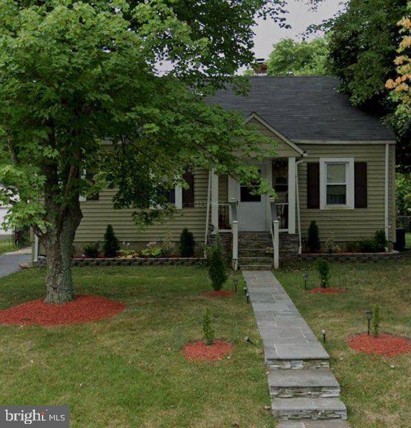 Suitland, MD 20746,6709 LARCHES CT