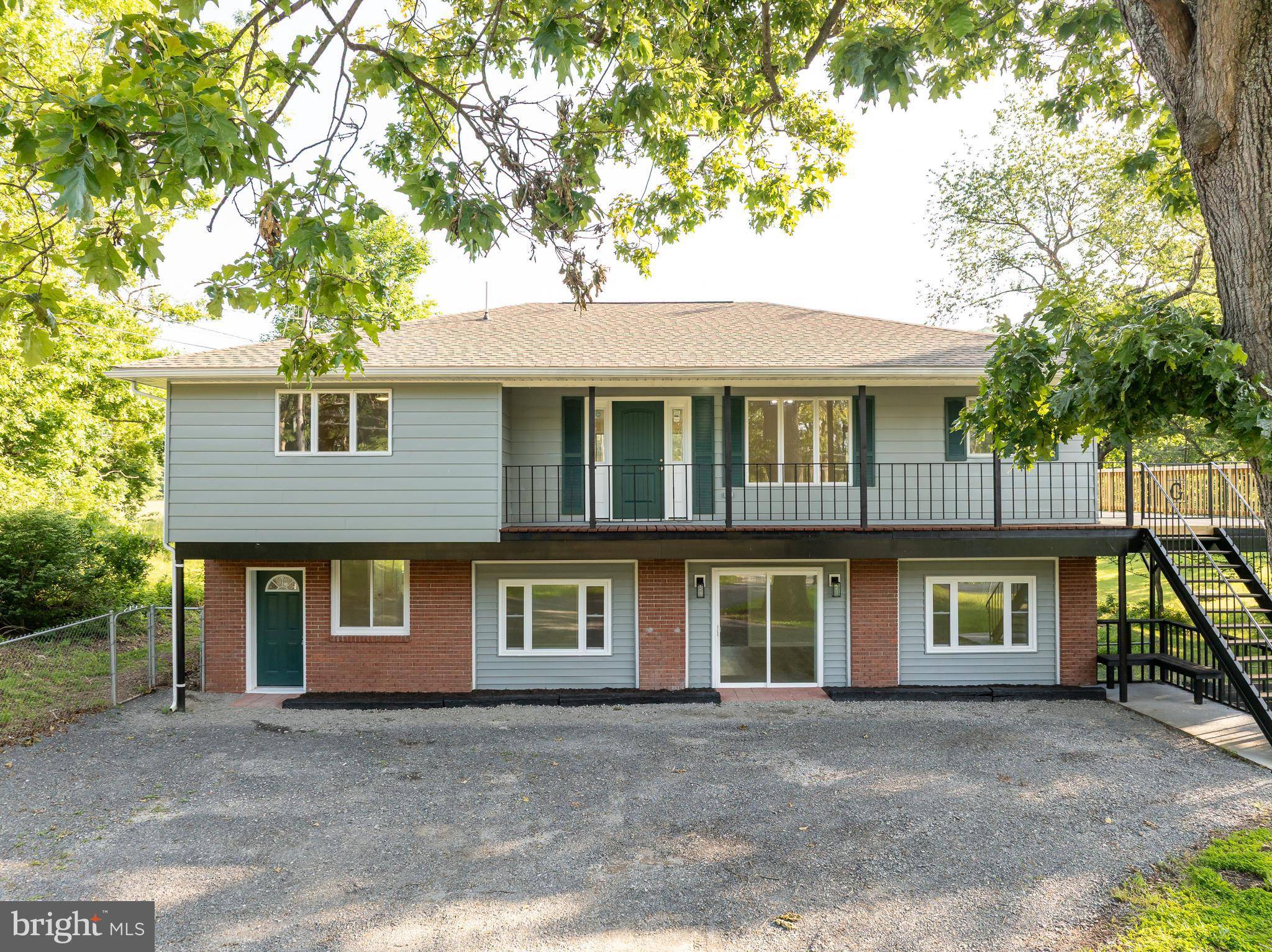 Hedgesville, WV 25427,9708 MARTINSBURG RD