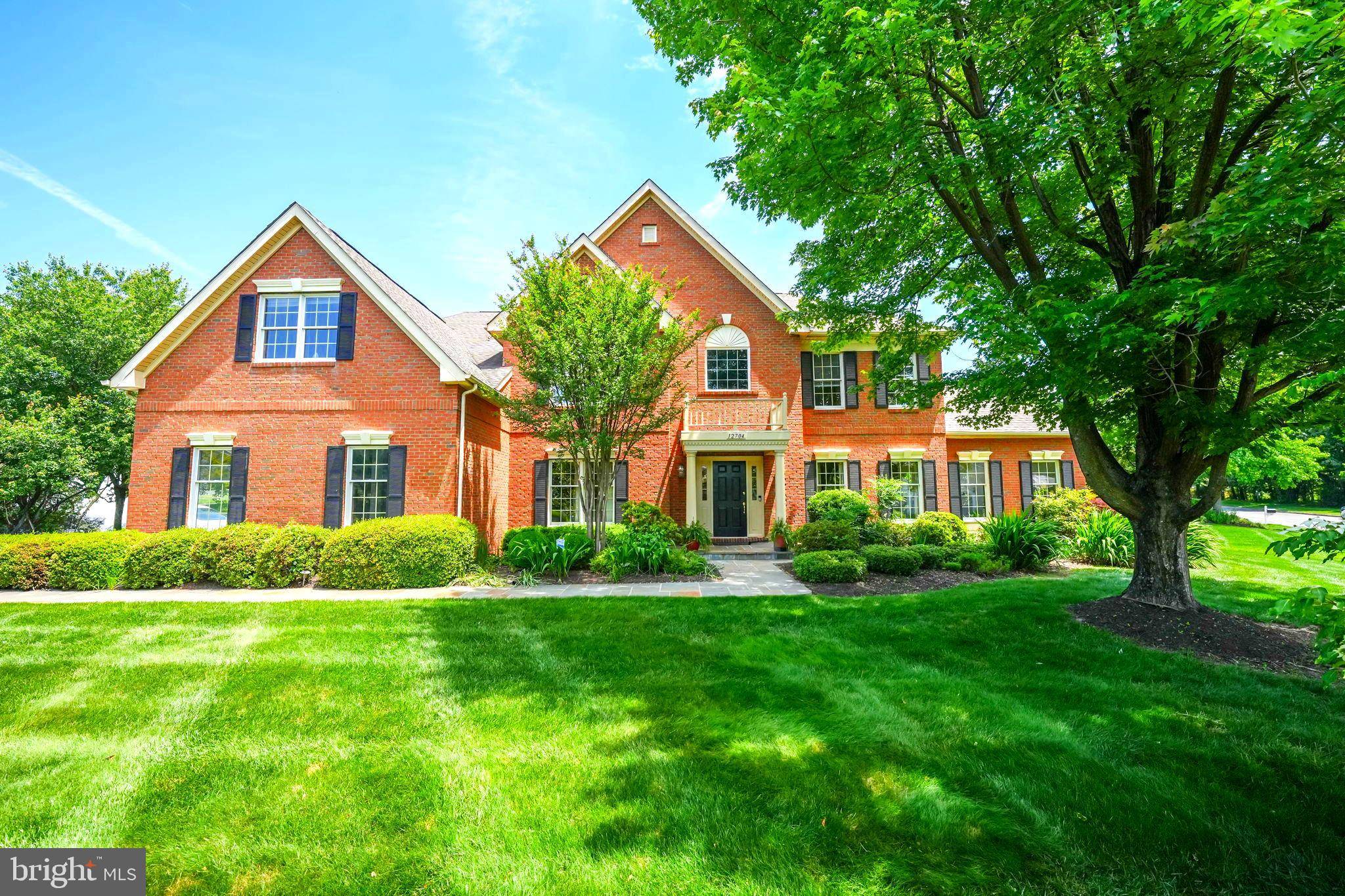 Herndon, VA 20171,12704 AUTUMN CREST DR