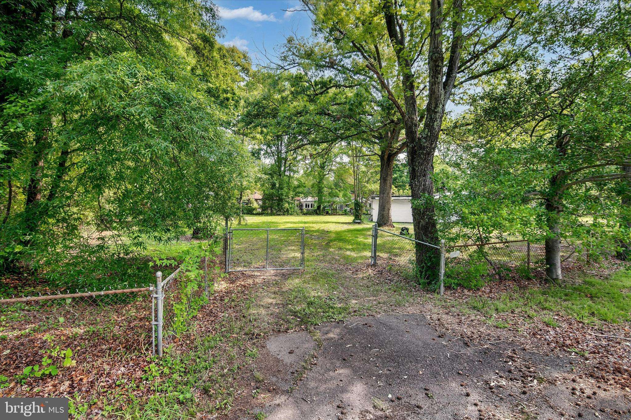 Lorton, VA 22079,7626 WILEY DR