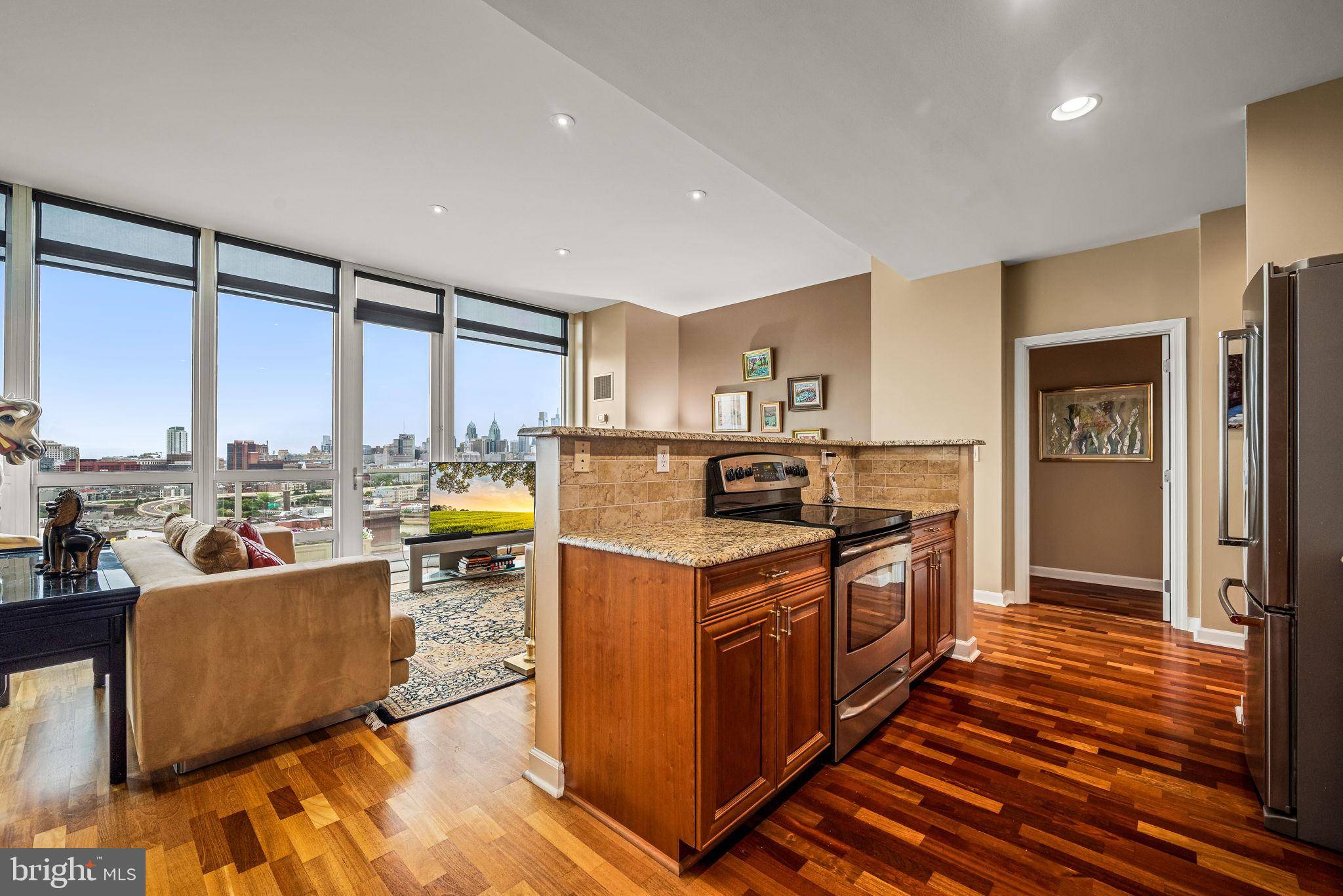 Philadelphia, PA 19123,901 N PENN ST #F2003
