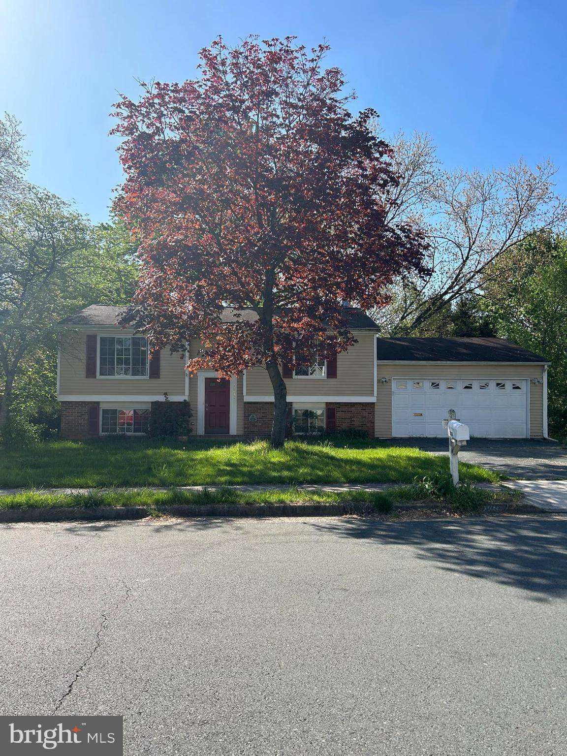 Herndon, VA 20171,12835 PINECREST RD