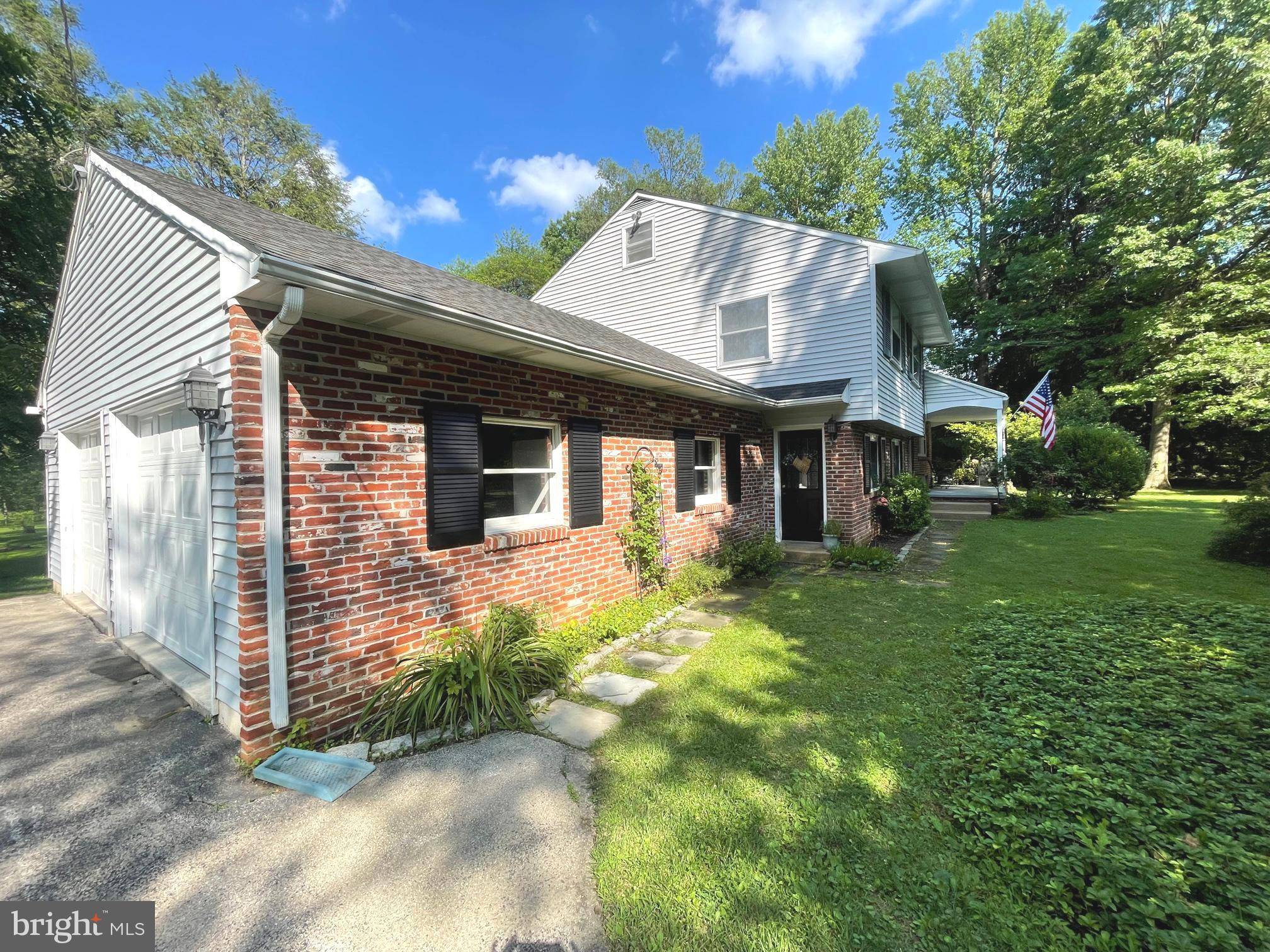 Malvern, PA 19355,21 LONG LN