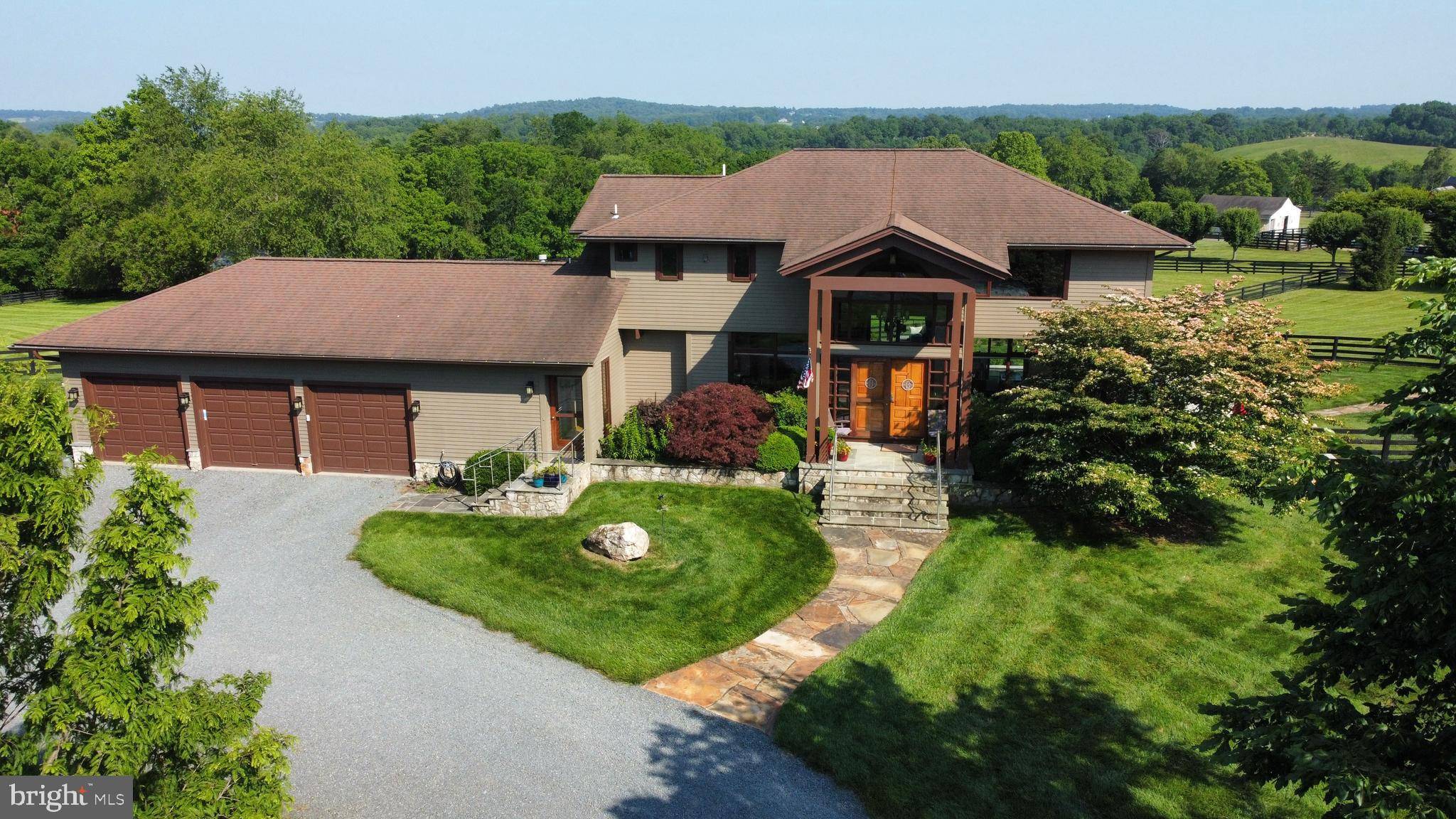 Waterford, VA 20197,15724 TRAPSHIRE CT