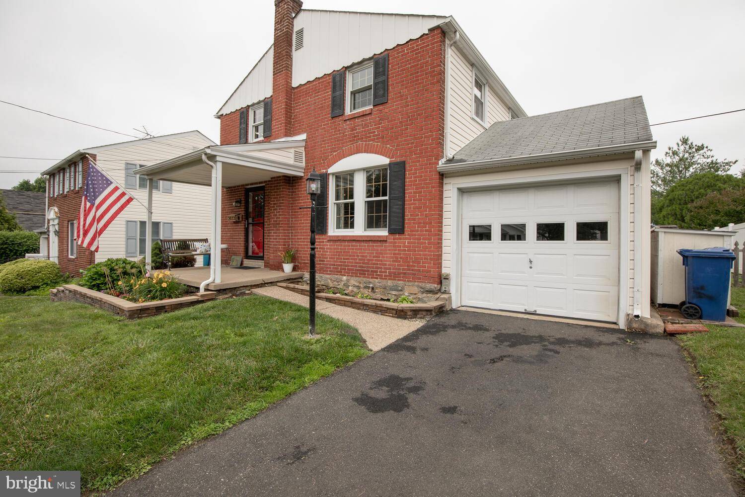 Abington, PA 19001,2033 OLD WELSH RD