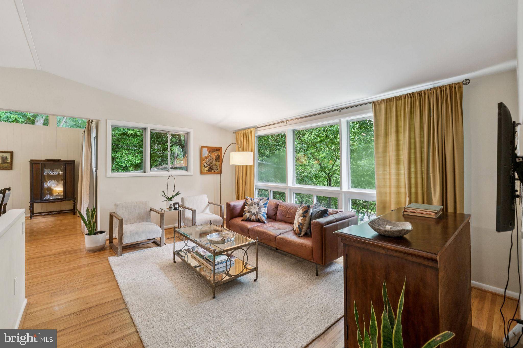 Kensington, MD 20895,4004 WEXFORD DR