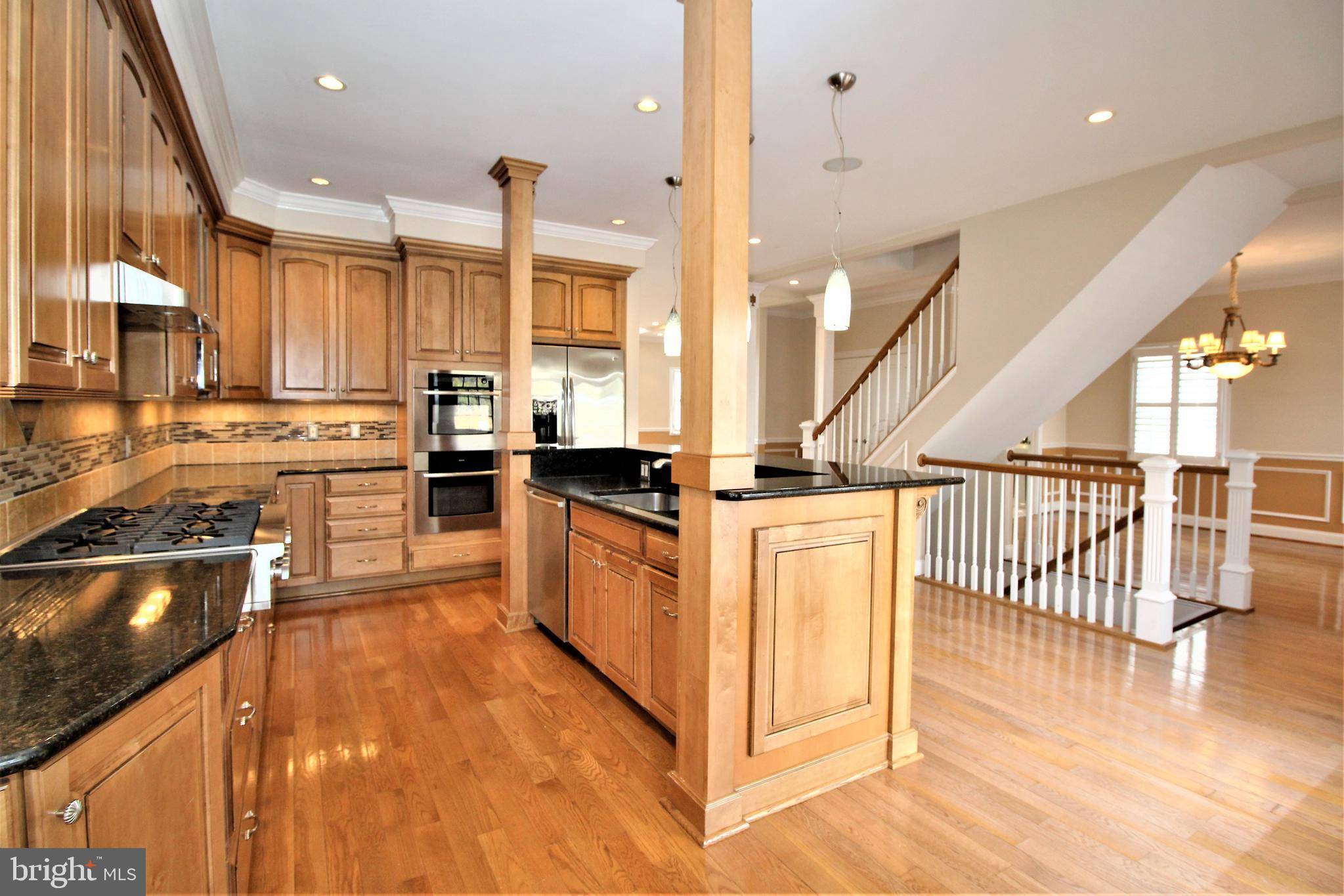 Bethesda, MD 20814,5905 LONE OAK DR