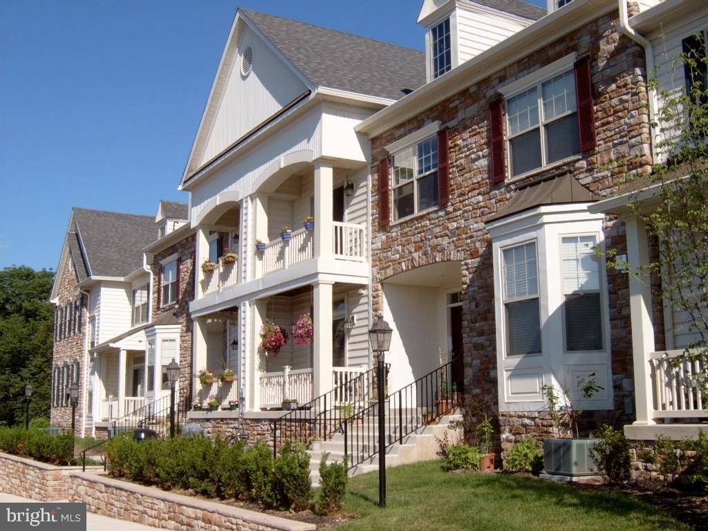 Sellersville, PA 18960,208 SUMMER COURT