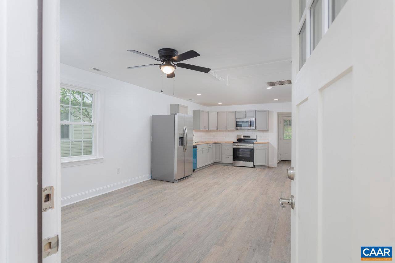 Churchville, VA 24421,30 BEAR ST