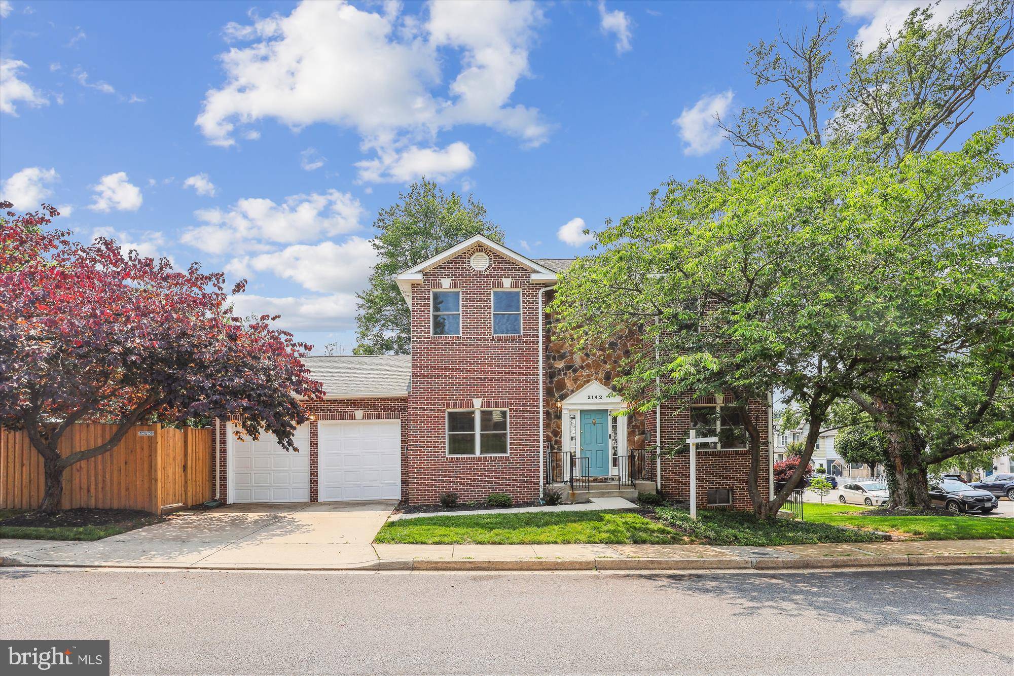 Arlington, VA 22207,2142 N DINWIDDIE ST