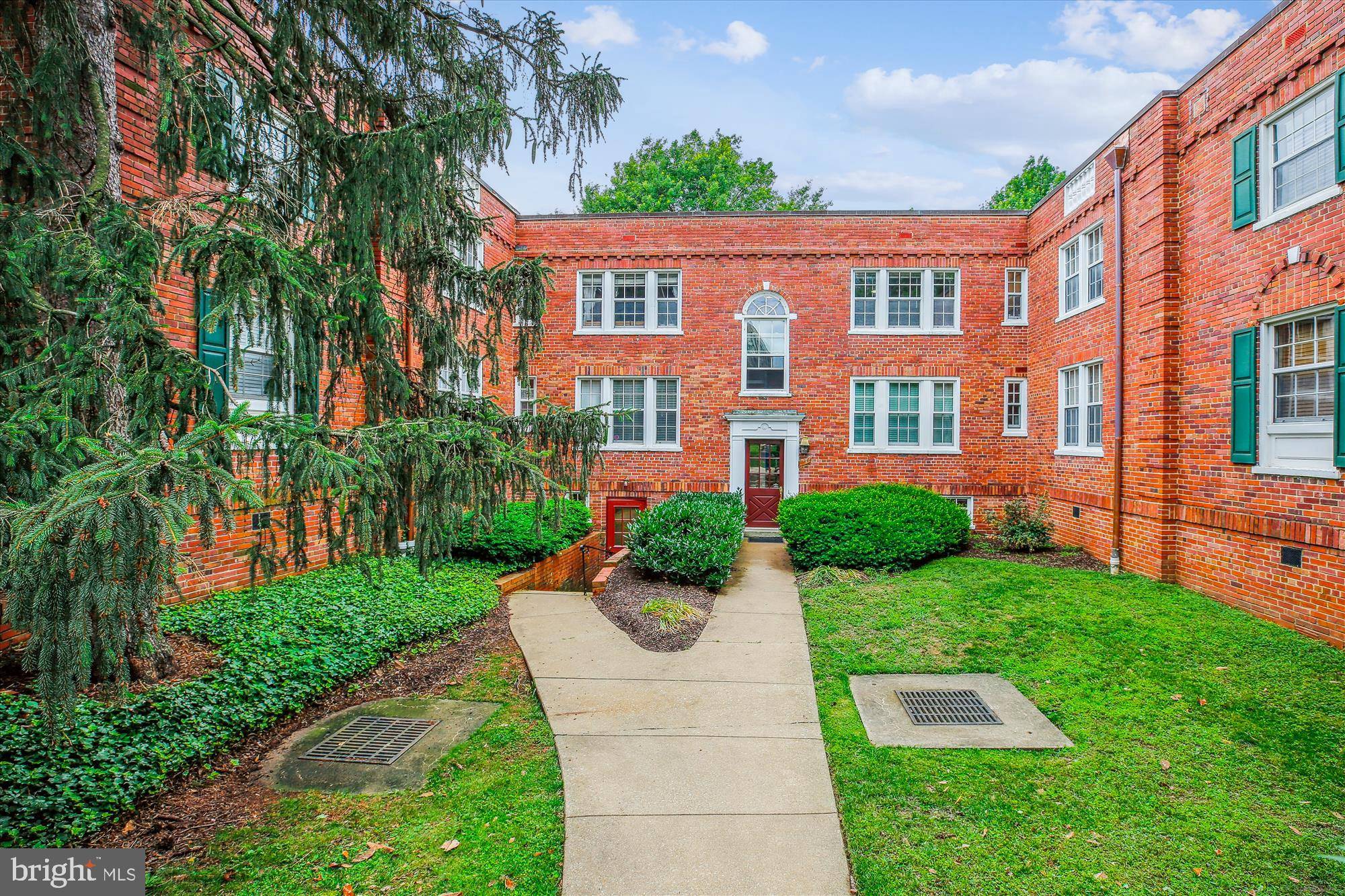 Arlington, VA 22201,1728 QUEENS LN #3-181