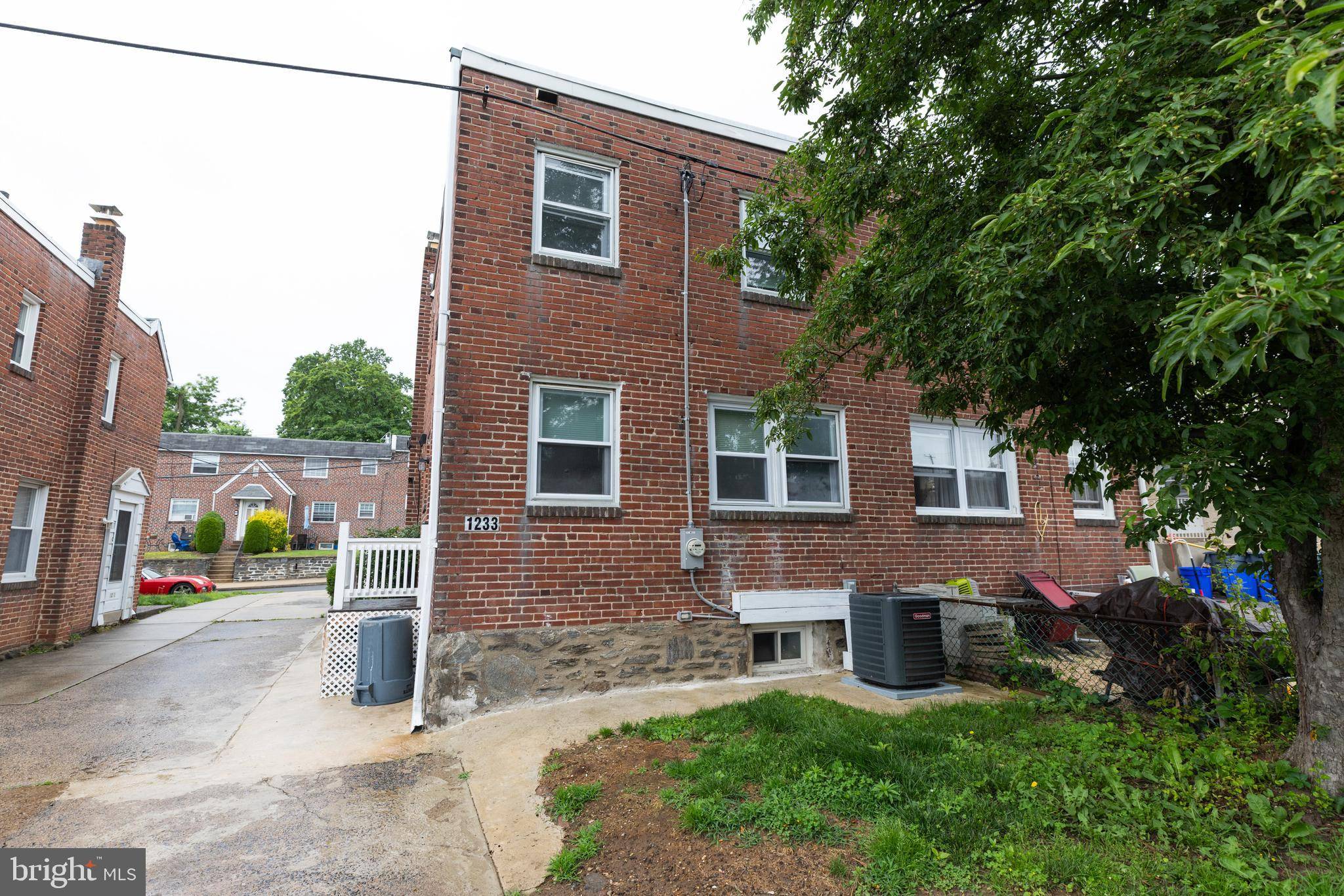 Havertown, PA 19083,1233 ROOSEVELT DR #100