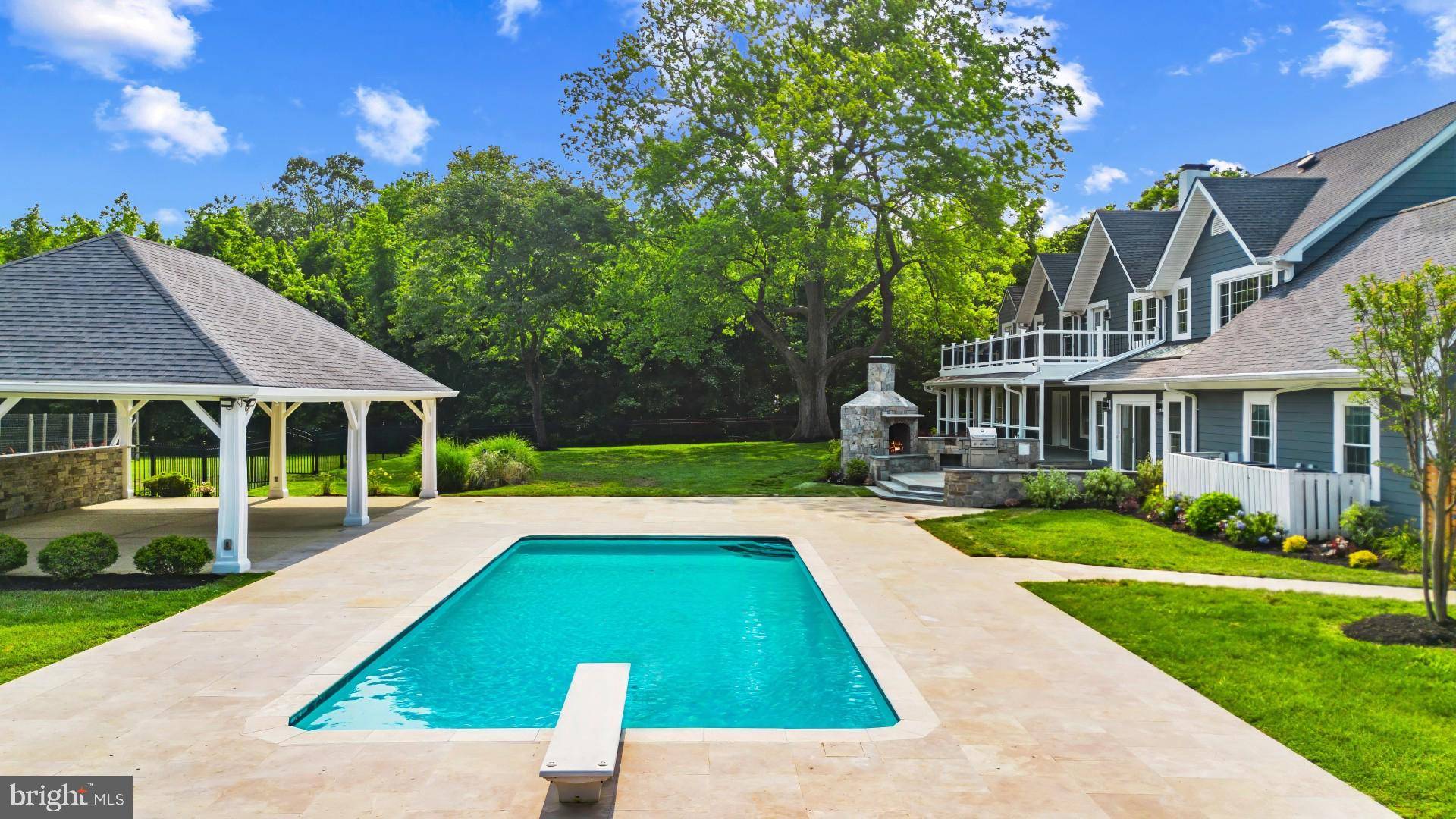 Edgewater, MD 21037,3399 POCAHONTAS DR
