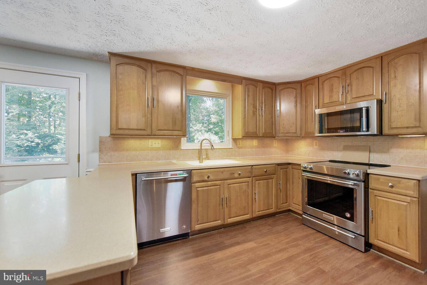 Centreville, VA 20120,13766 CABELLS MILL DR